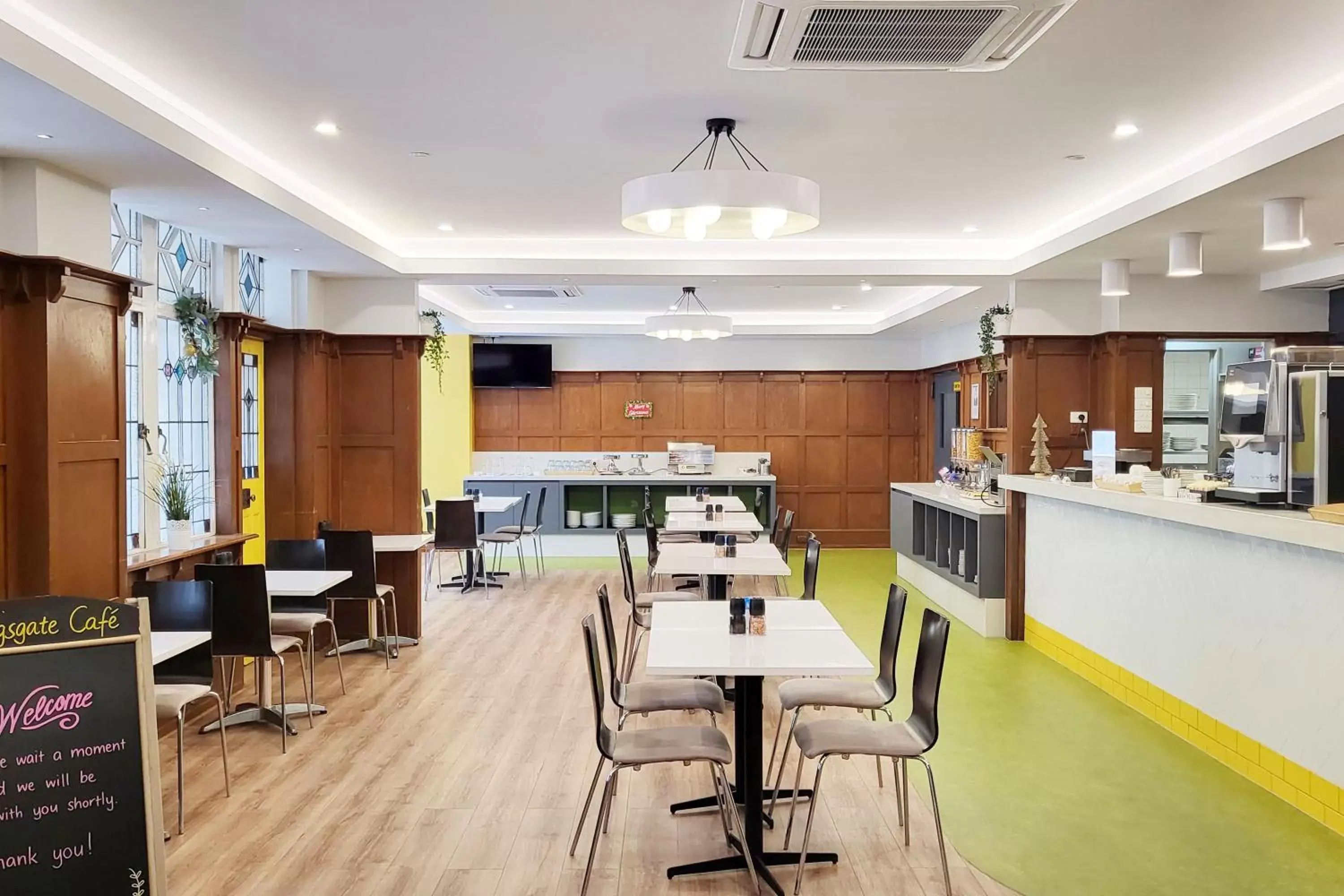 Restaurant/places to eat in ibis Styles Kingsgate Hotel Restaurant/places to eat in ibis Styles Kingsgate Hotel