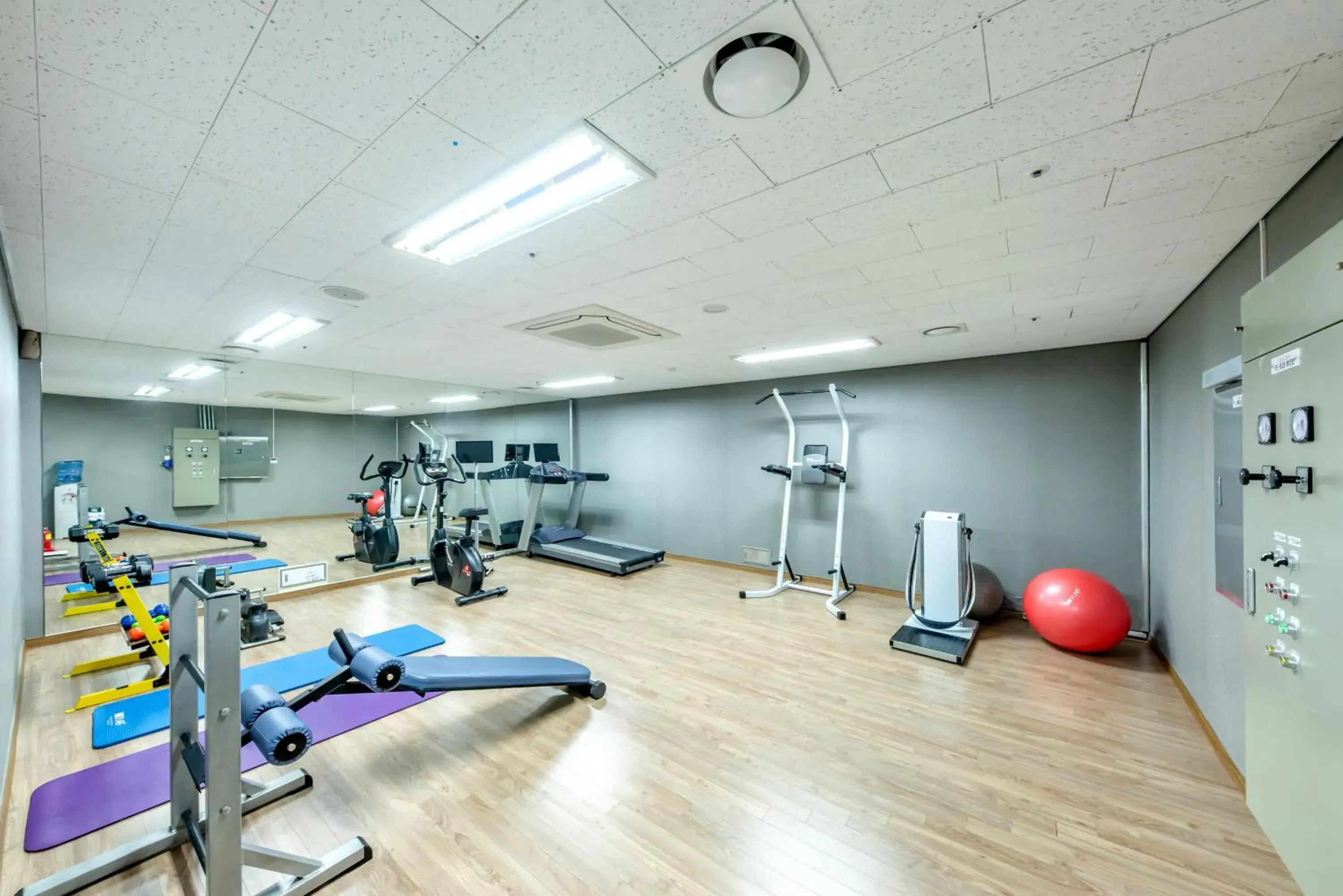 Fitness Center/Facilities in Ramada Jeju City Hall