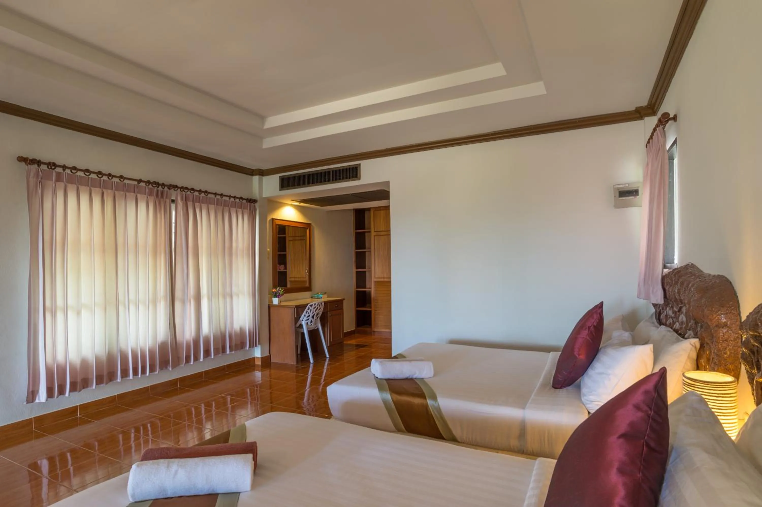 Photo of the whole room in Lanta Manda Resort