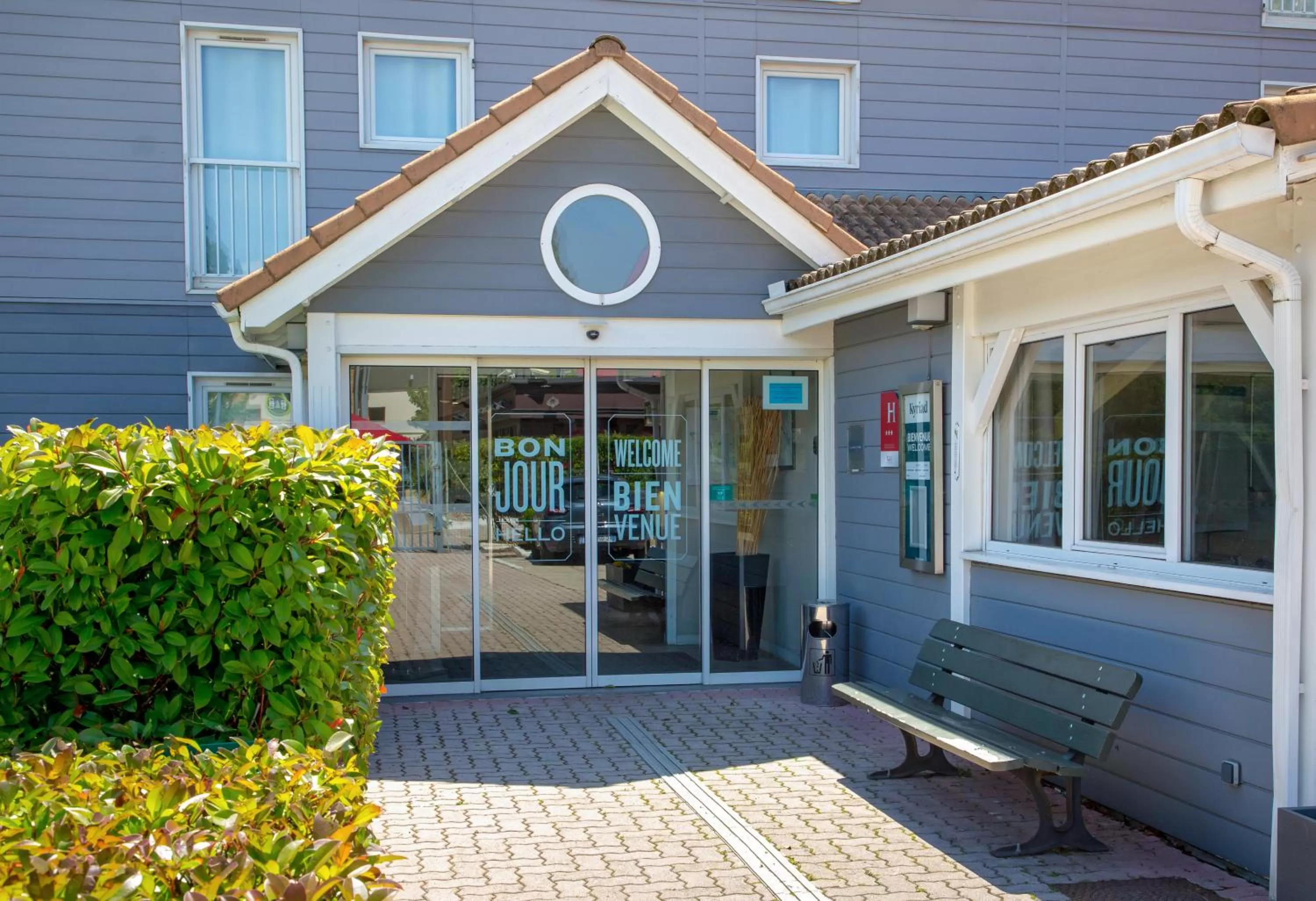 Property building in KYRIAD MARSEILLE EST - Aubagne Gémenos