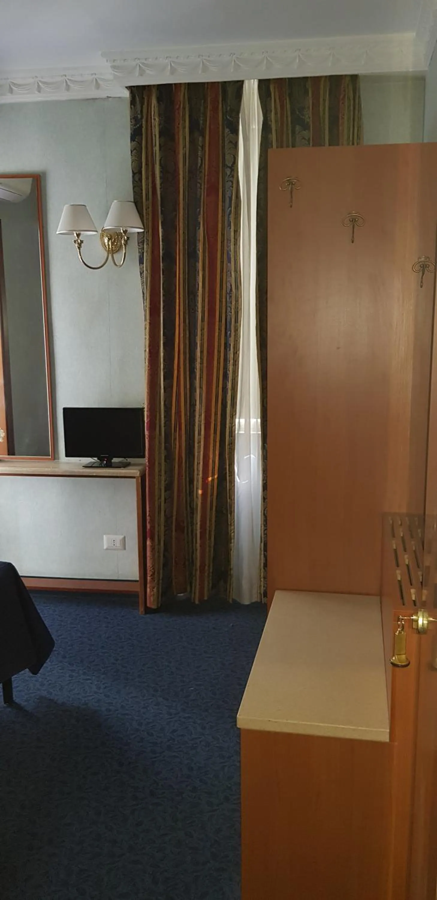 Photo of the whole room in Hotel Silva