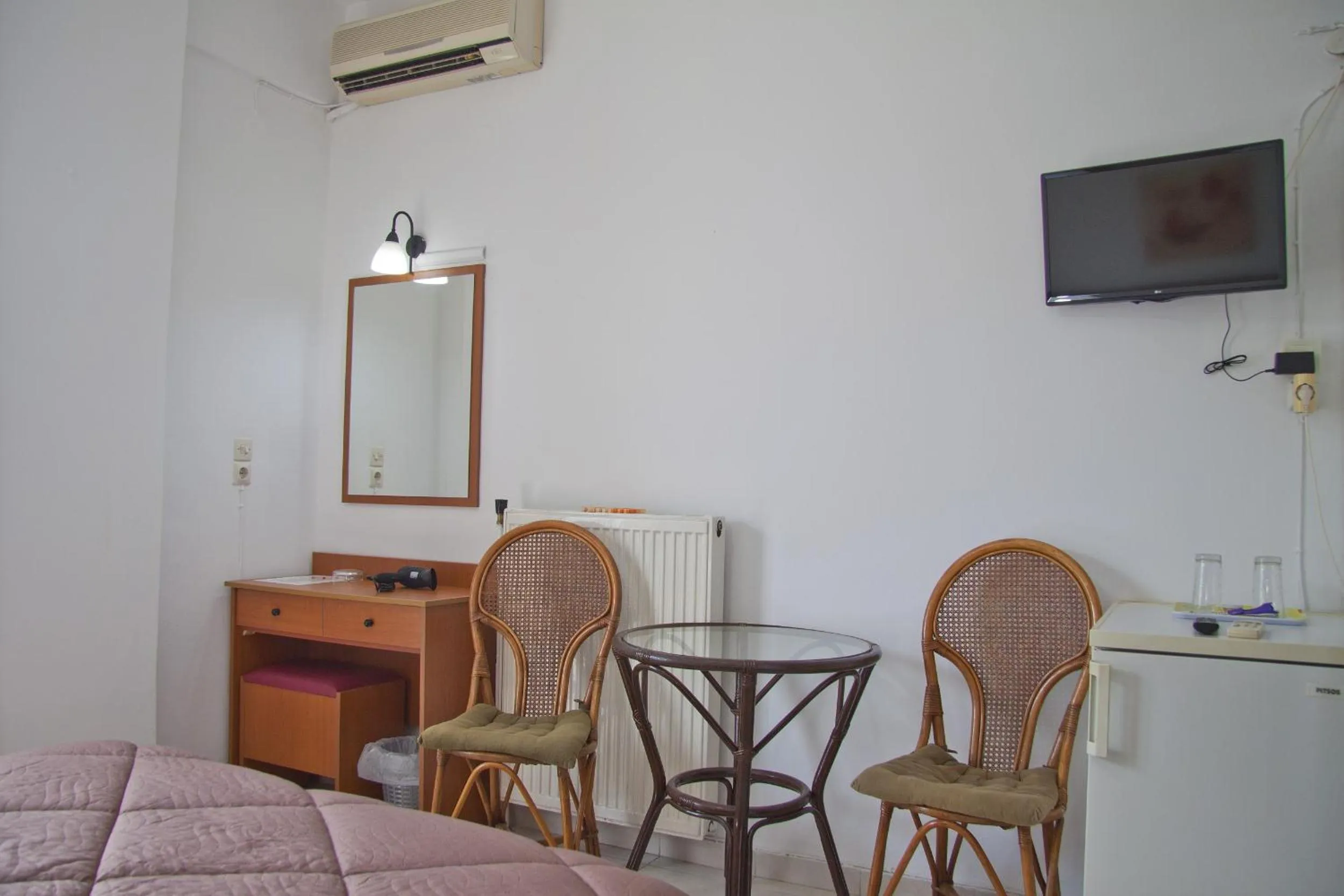 hair dresser in Danaos Hotel