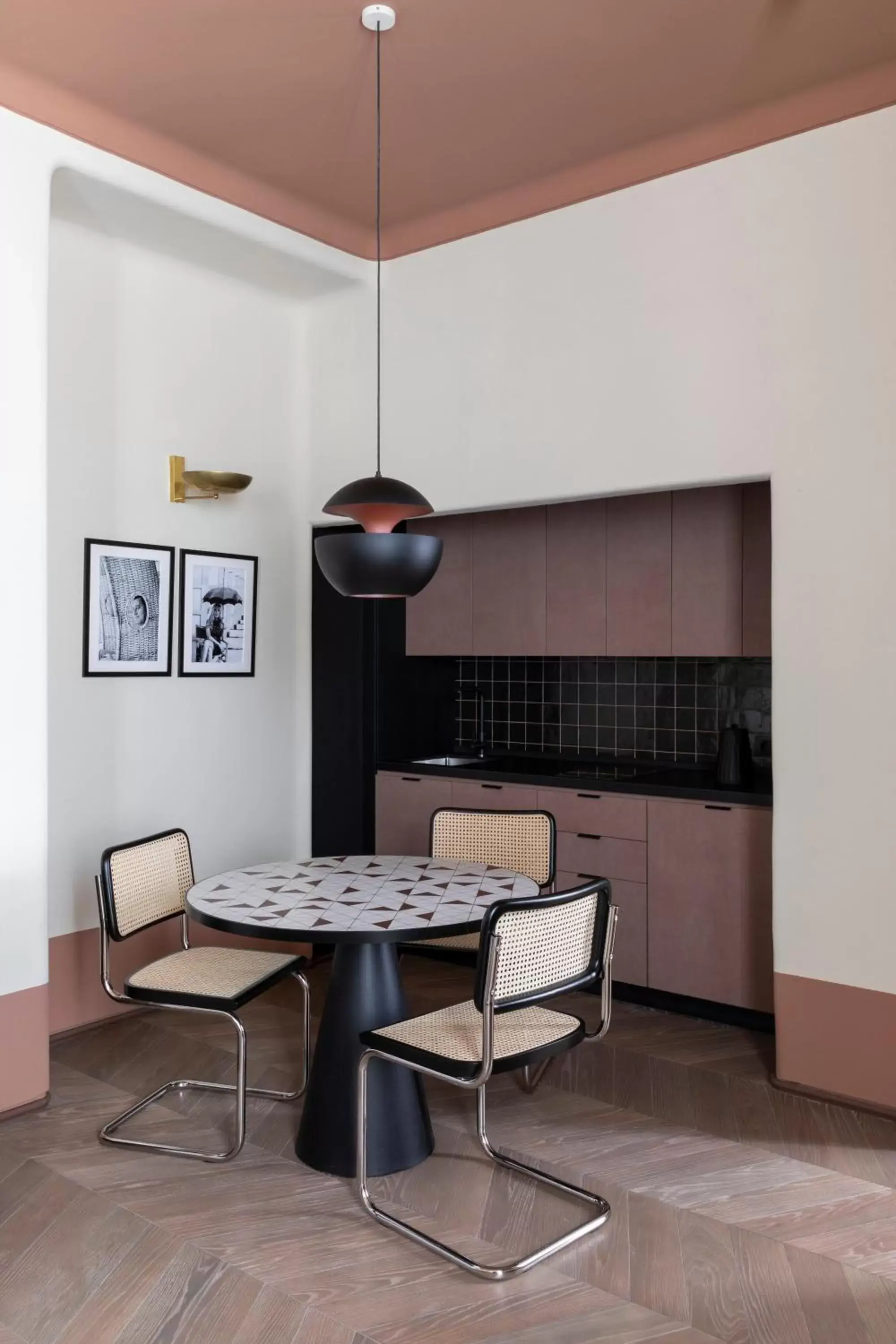 Kitchen or kitchenette, Seating Area in Palazzo Velabro