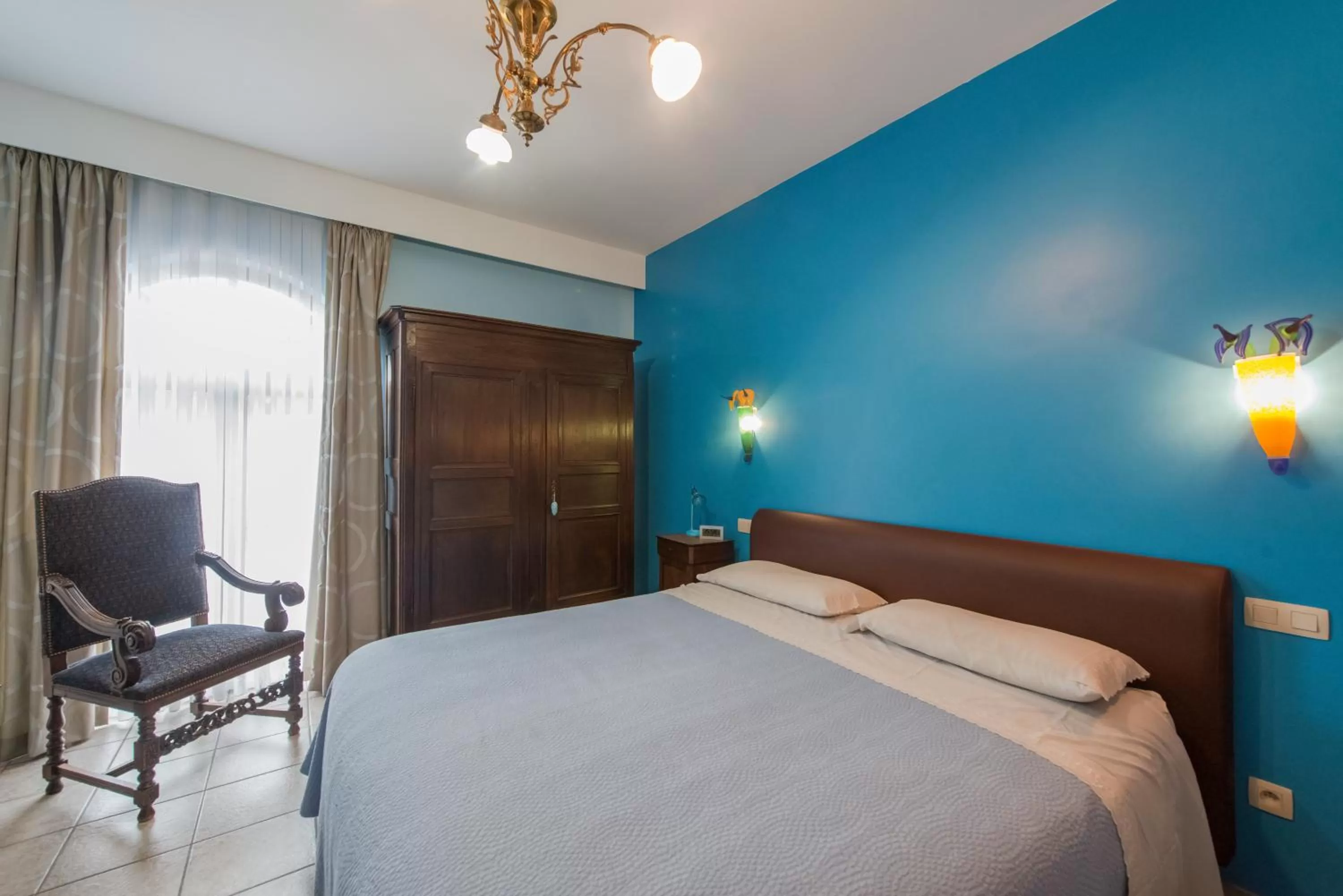 Bedroom, Bed in B&B Casa Roman & Vakantiewoning voor 1 pers tot max 32 personen