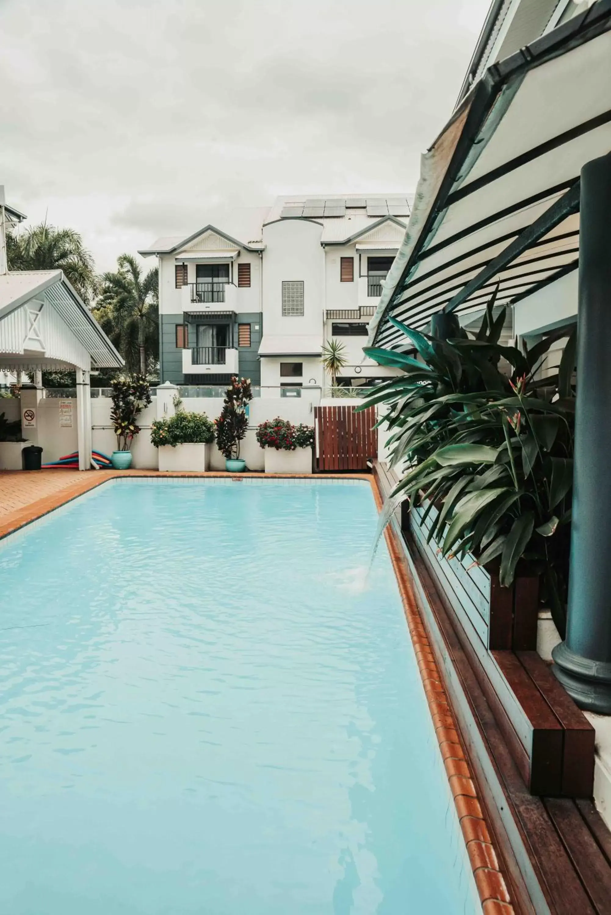 Pool view, Swimming Pool in Cairns Queens Court