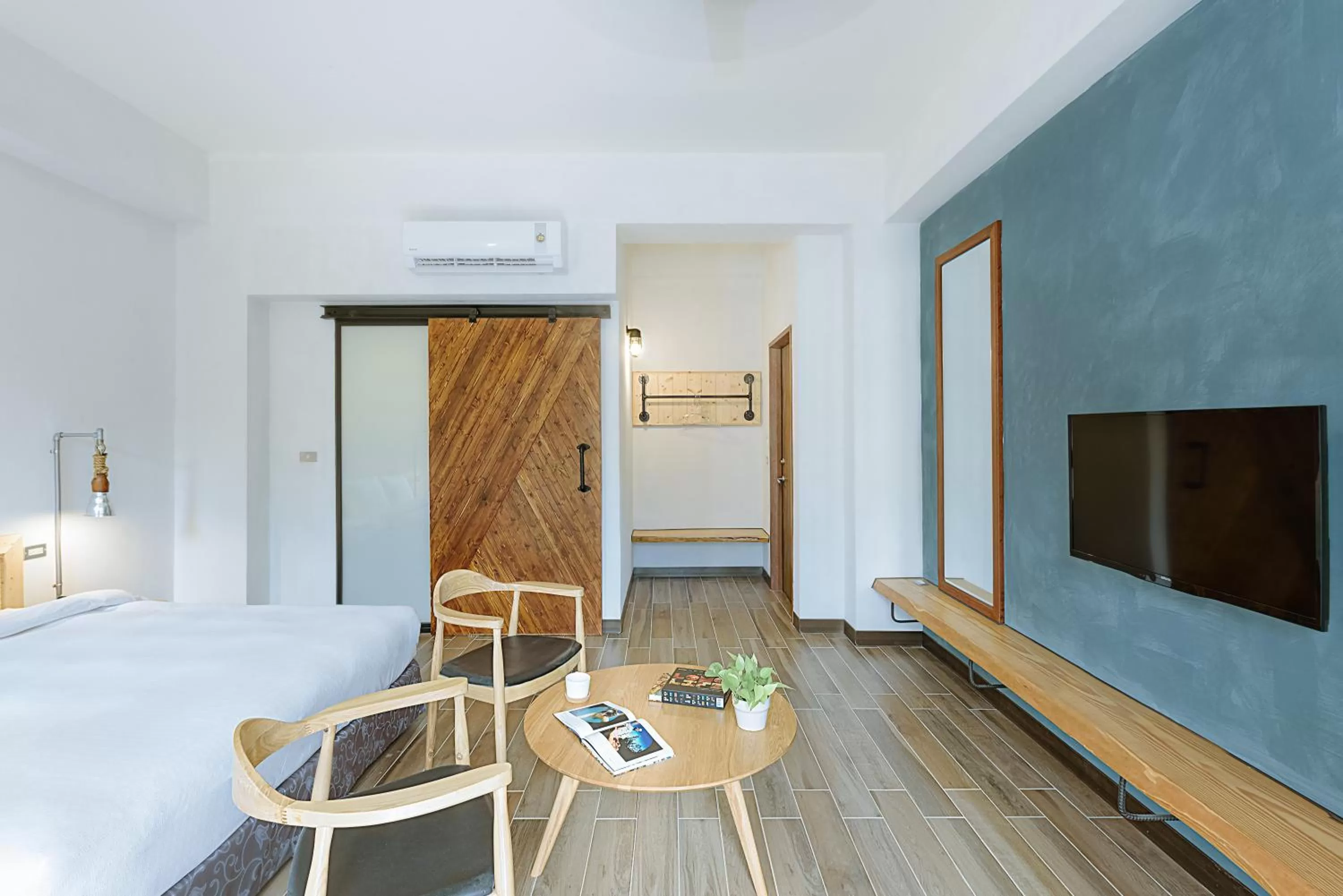 TV and multimedia, Bed in Chillax Inn B&B 恆春鬆塊民宿