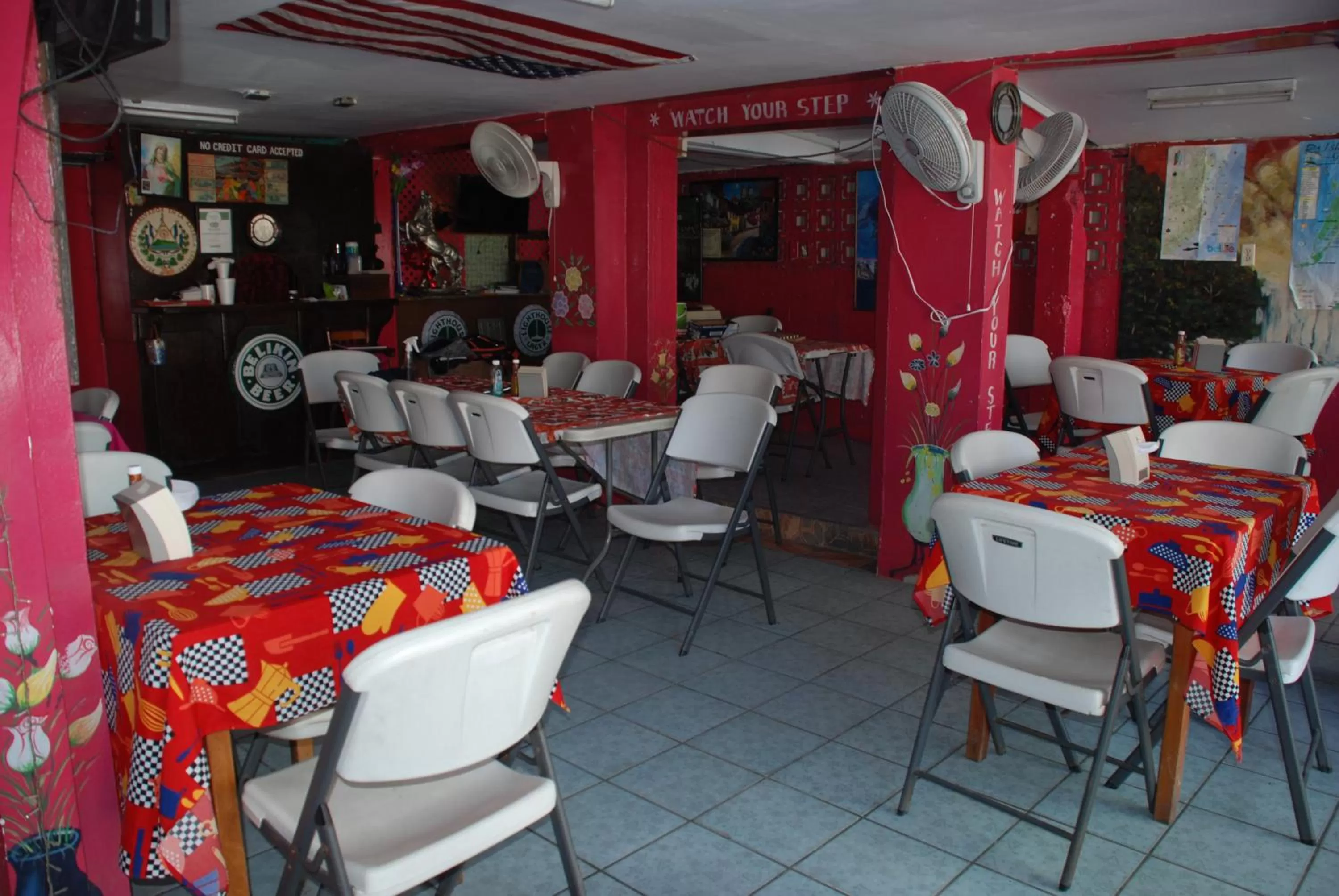 Restaurant/places to eat in Hotel Coastalbay 2 & Golf Cart Rental