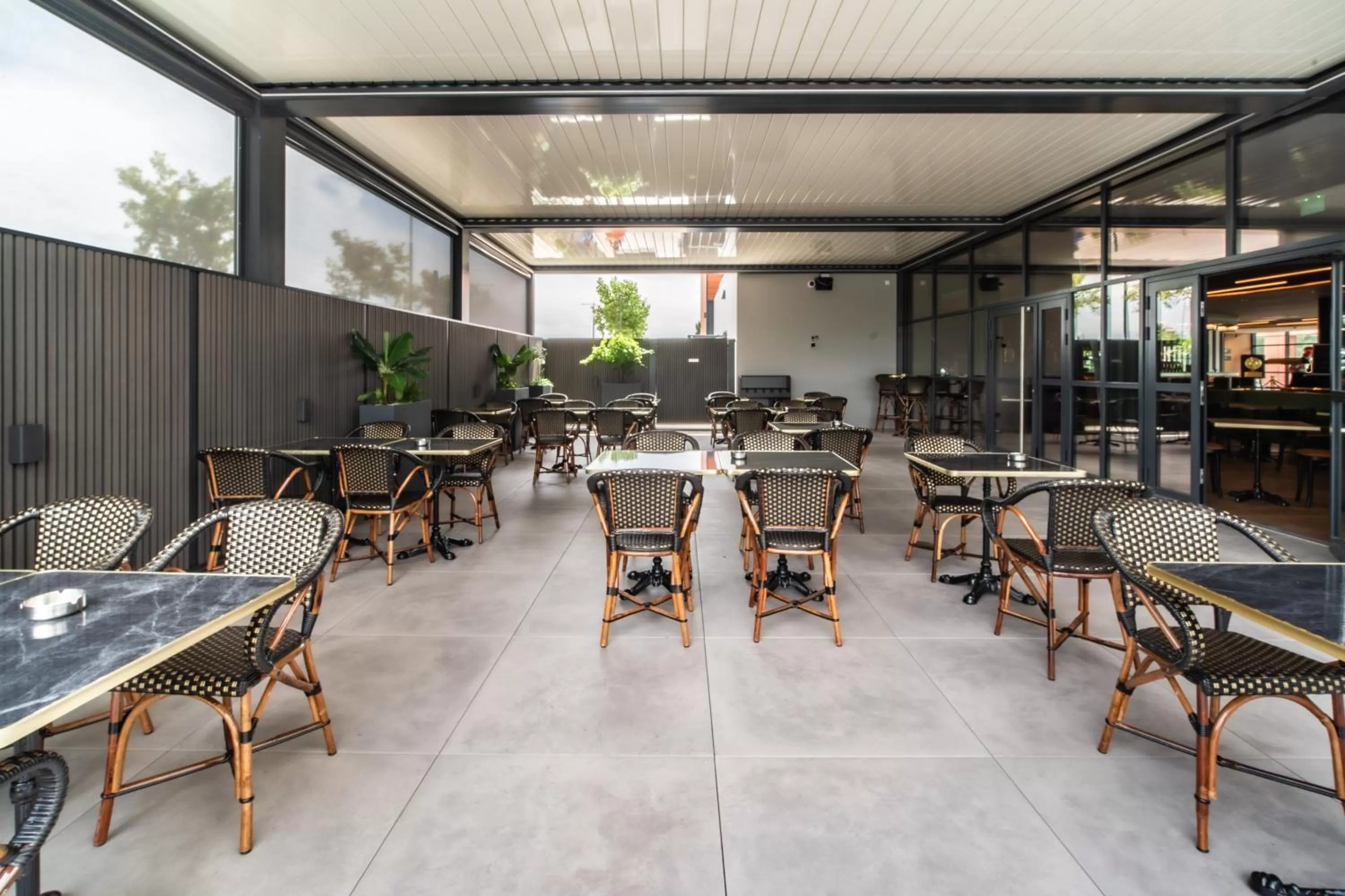 Patio in ibis Styles Castelnaudary
