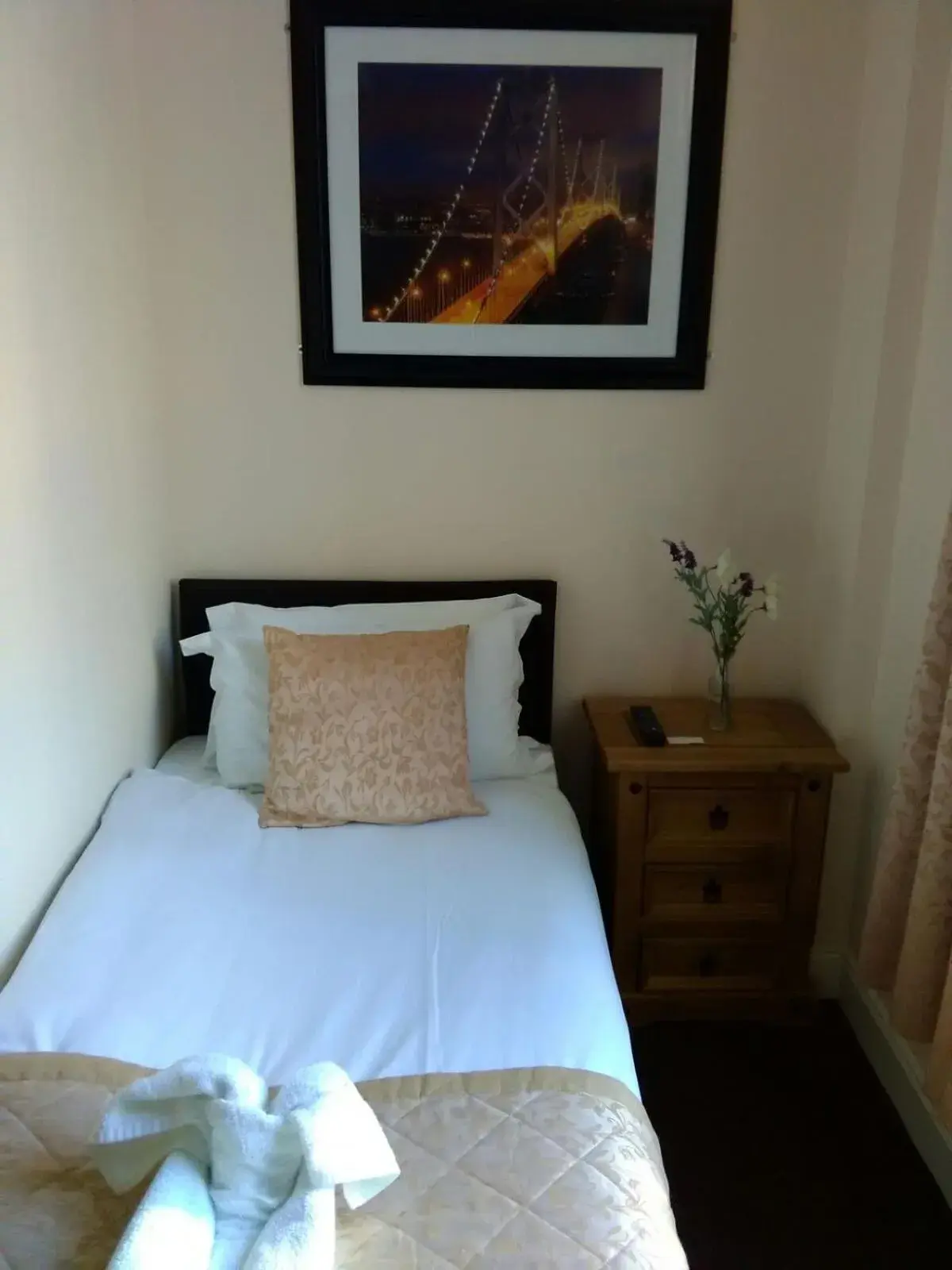 Bedroom, Room Photo in The Waverley Guest House