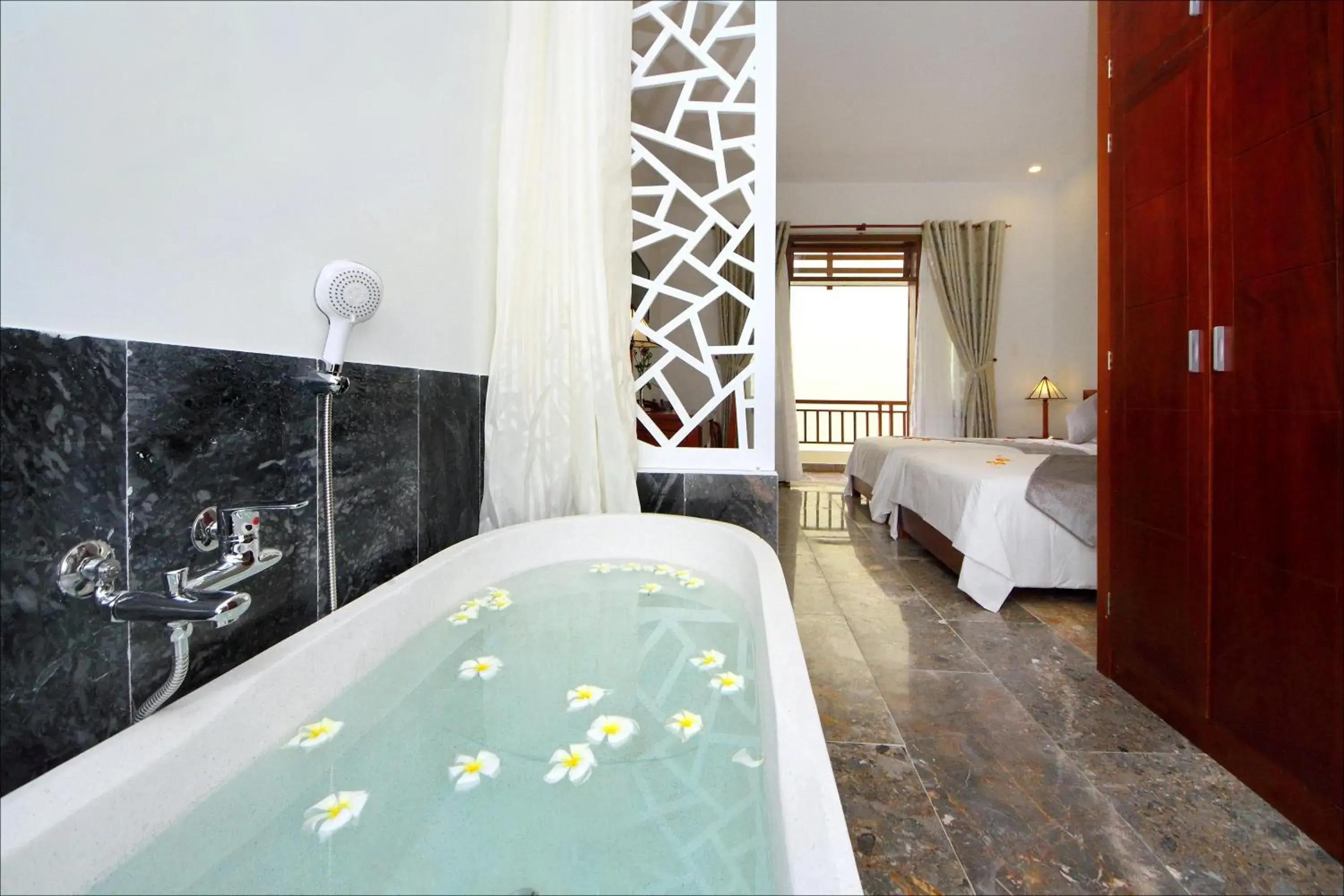 Photo of the whole room, Bathroom in Hoi An Tnt Villa