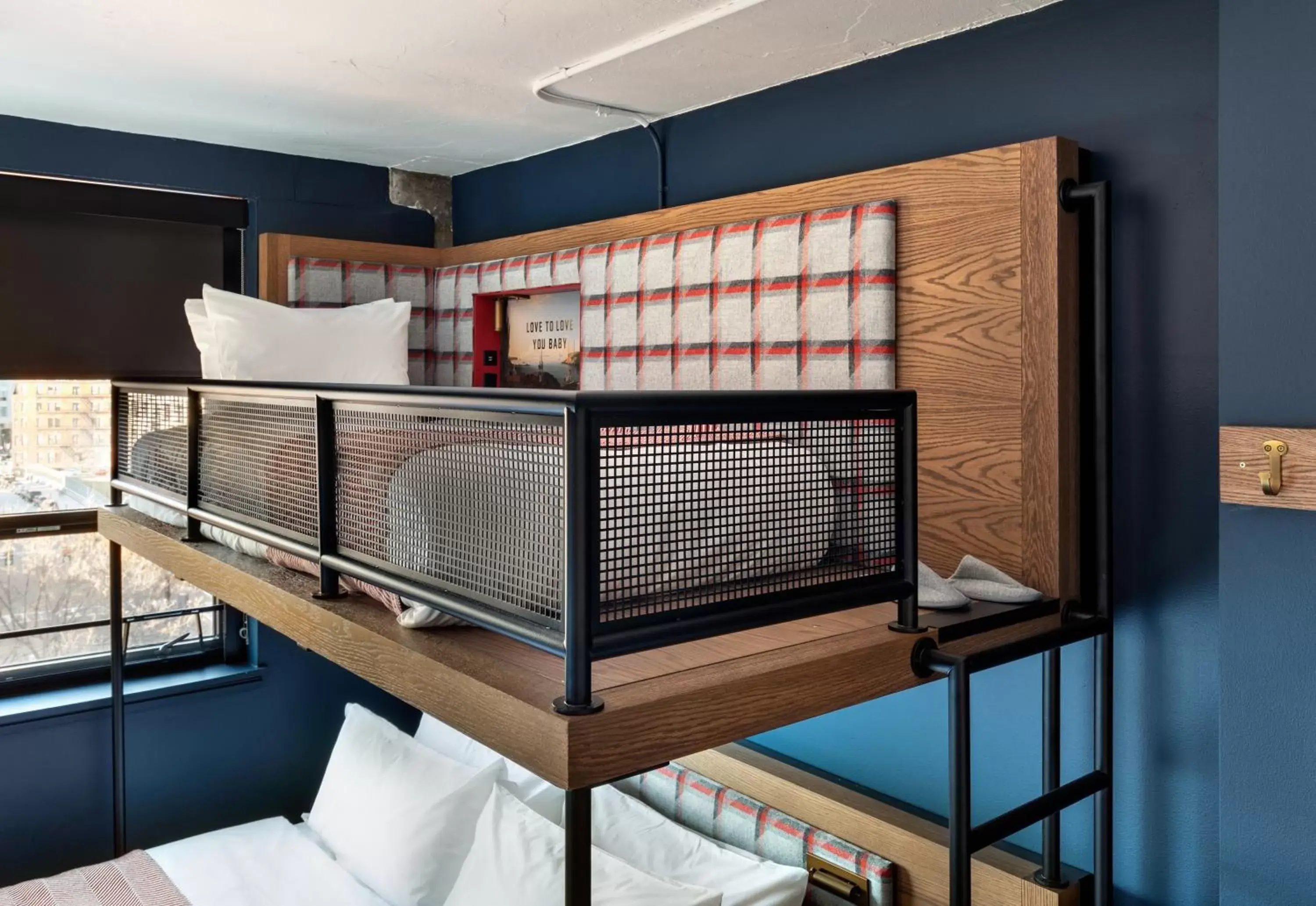 bunk bed in The Revolution Hotel