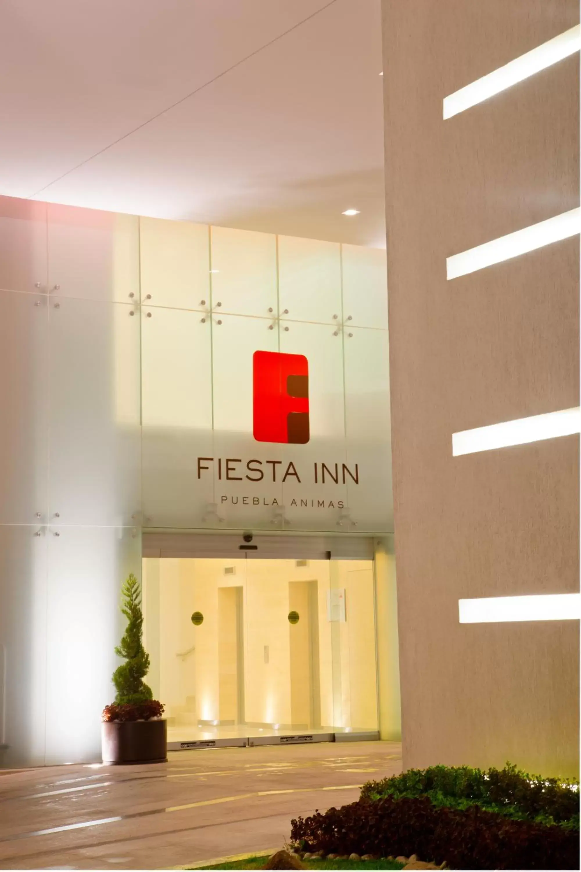 Property building in Fiesta Inn Puebla Las Animas Property building in Fiesta Inn Puebla Las Animas