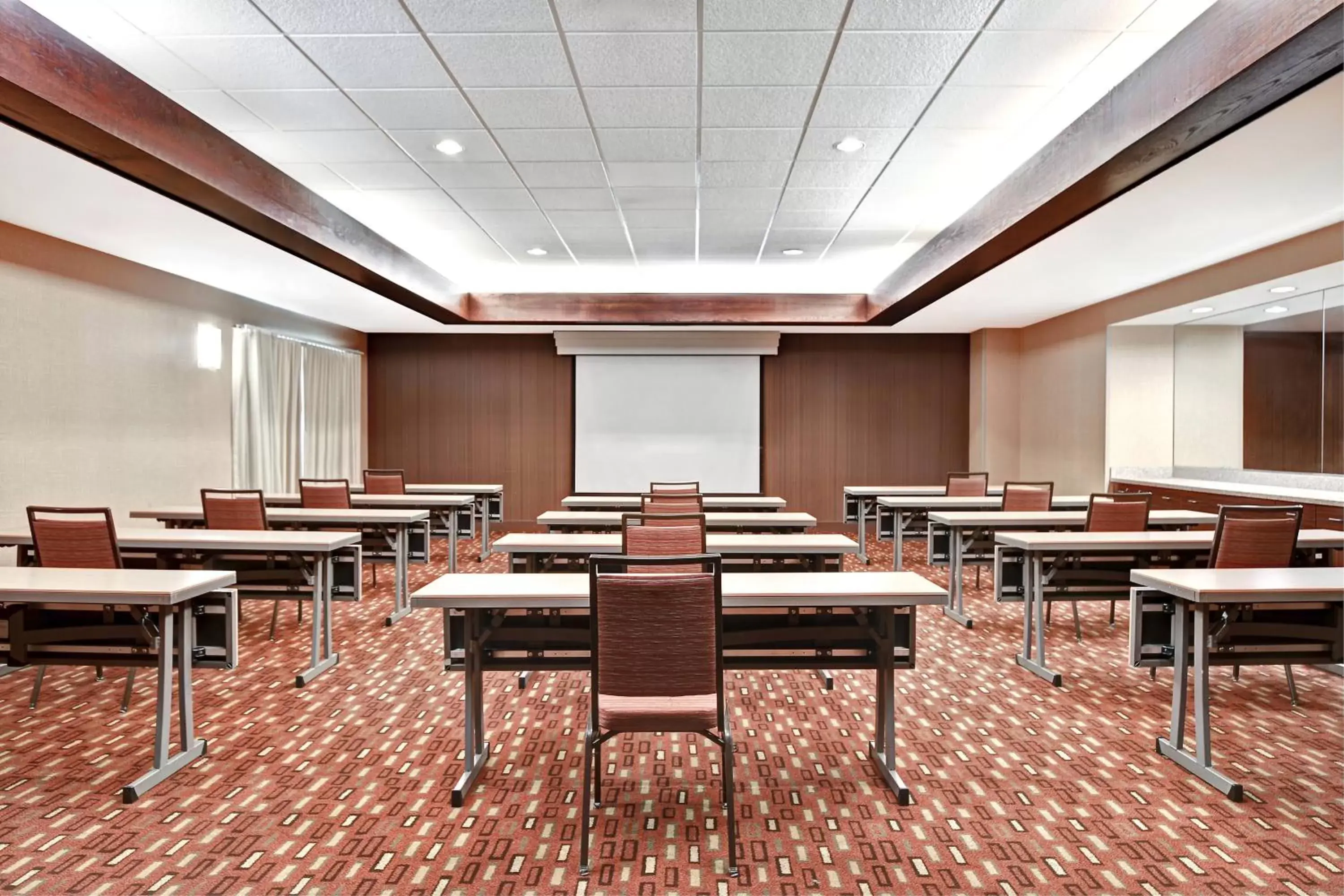Meeting/conference room in Courtyard by Marriott Los Angeles Pasadena Old Town
