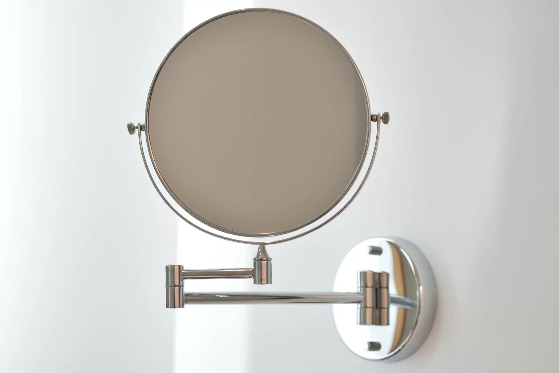 Shower in Centre Point Plus Hotel Pratunam