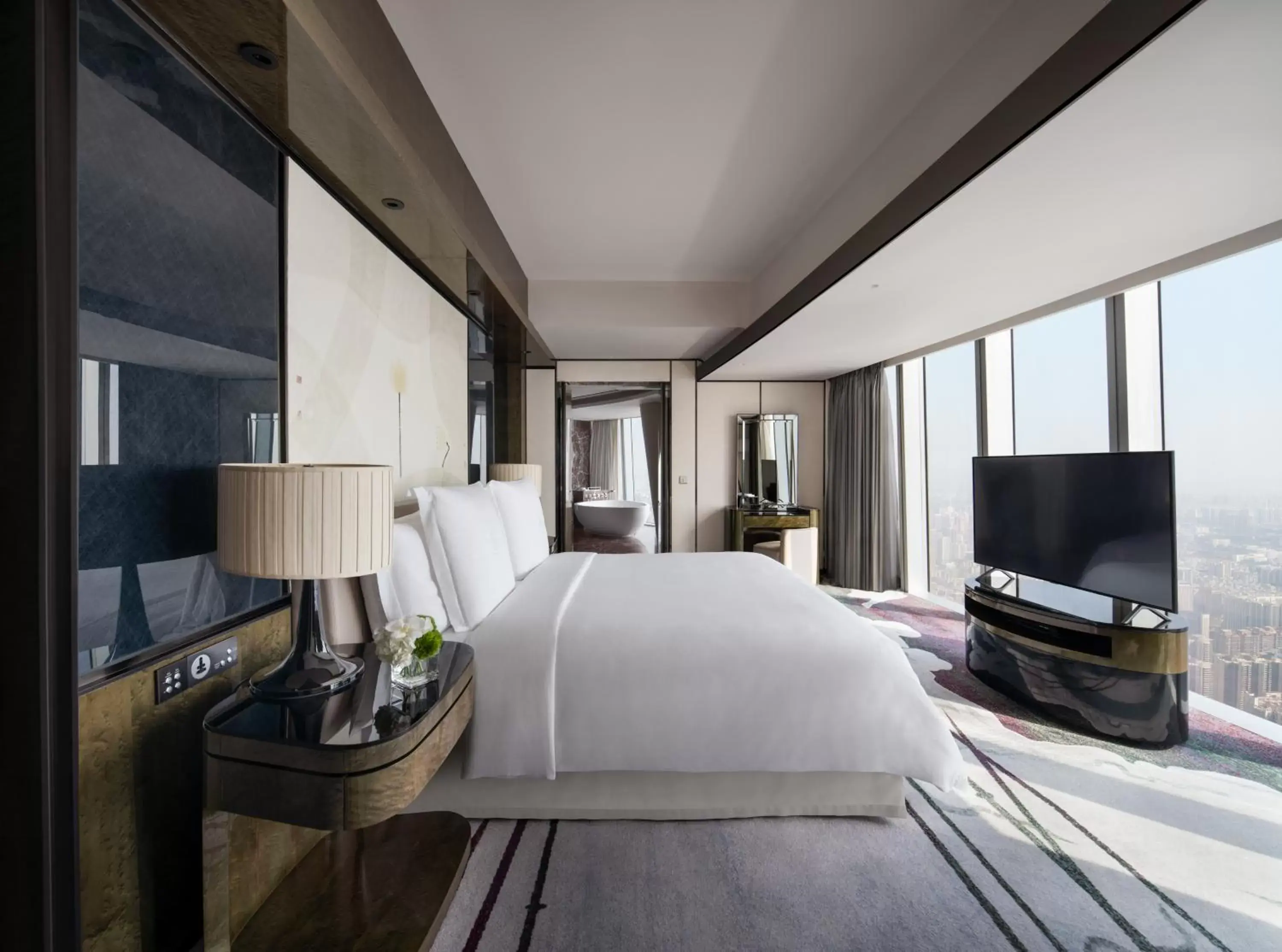 Bedroom, TV/Entertainment Center in Four Seasons Hotel Guangzhou - Free Shuttle Bus to Canton Fair Complex during Canton Fair period