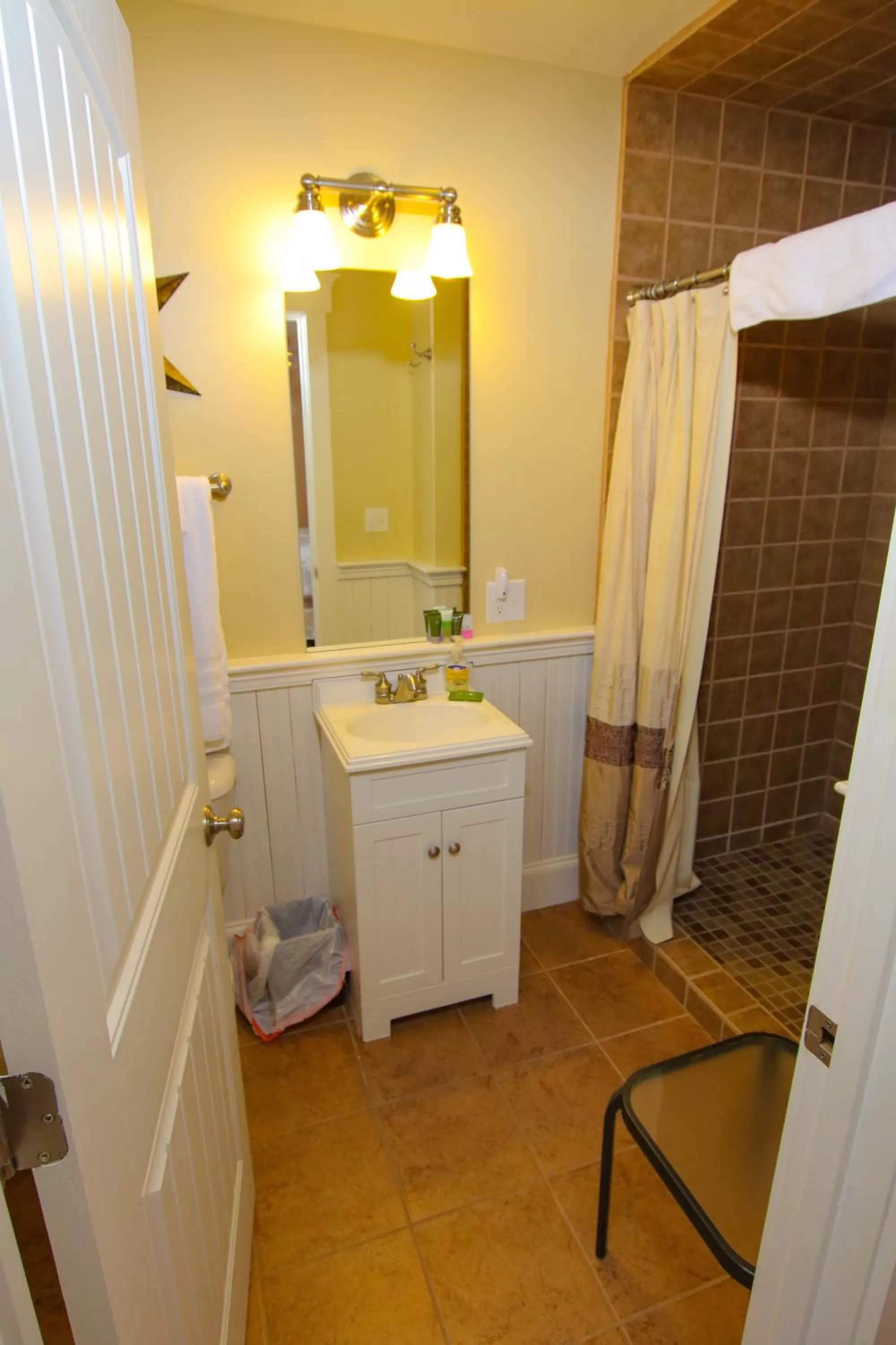 Bathroom in Sheepscot Harbour Village Resort