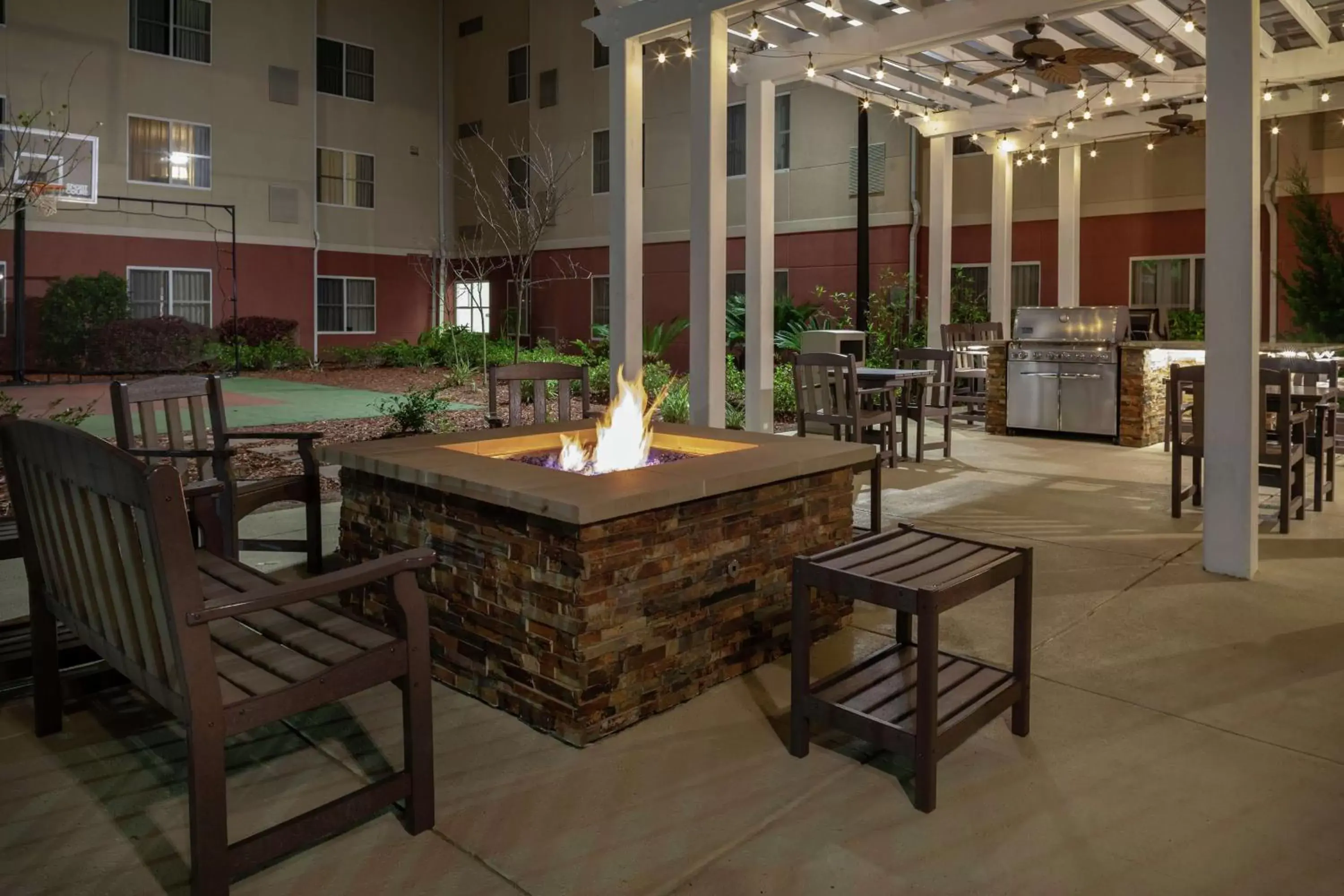 Property building, Restaurant/Places to Eat in Homewood Suites by Hilton Tallahassee