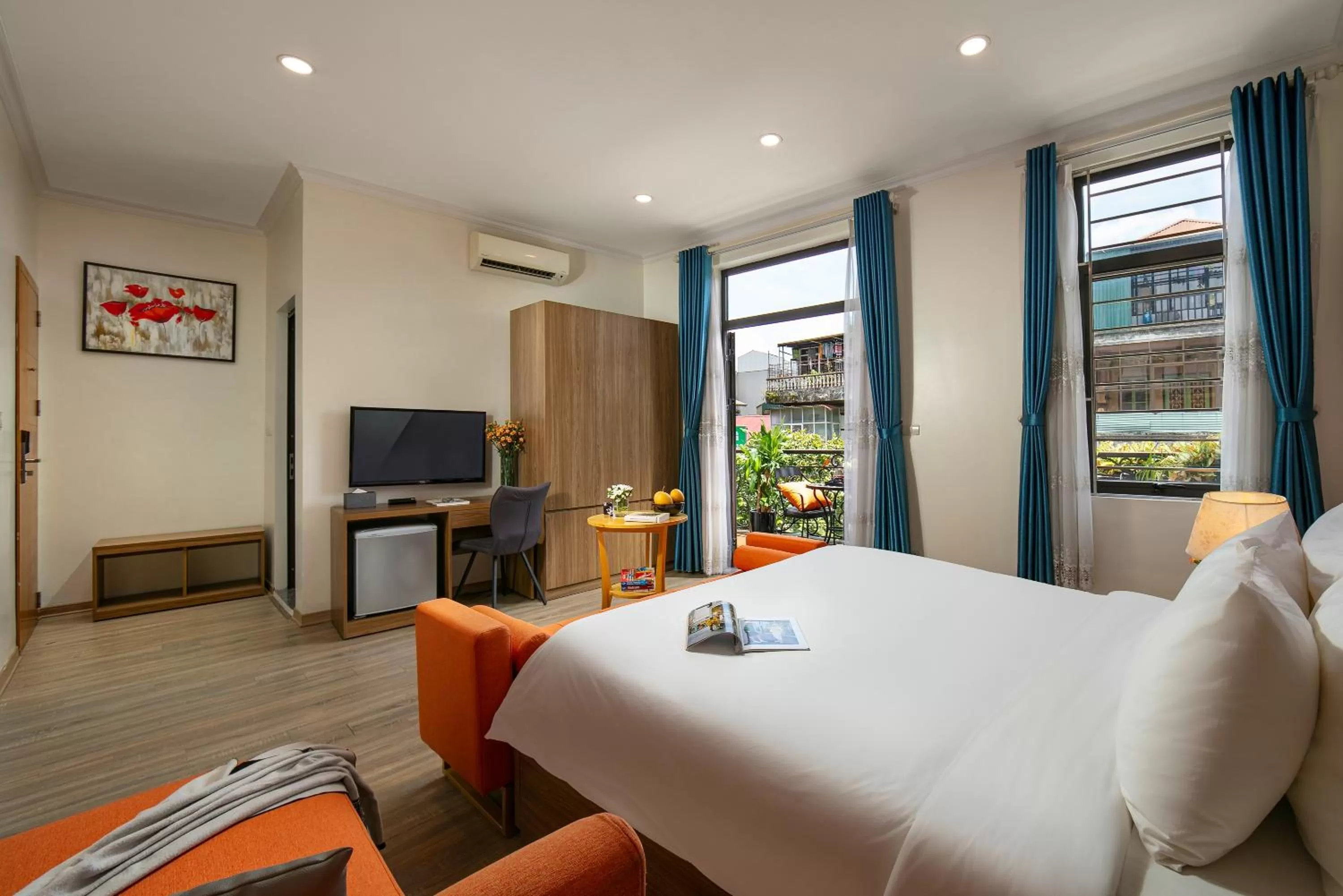 Photo of the whole room, Bed in The Sono Hanoi Hotel