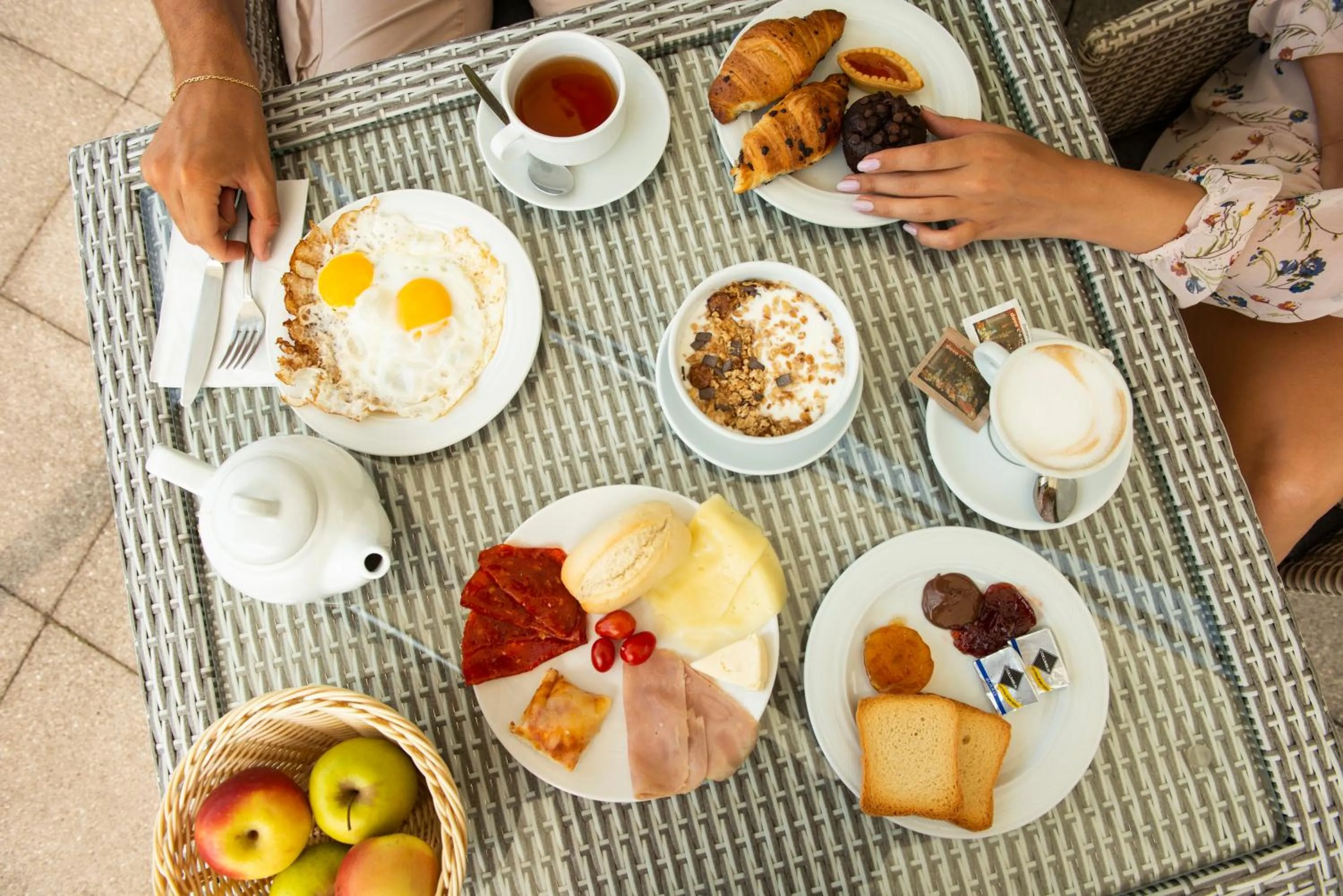 Buffet breakfast in Park Hotel Abbadia