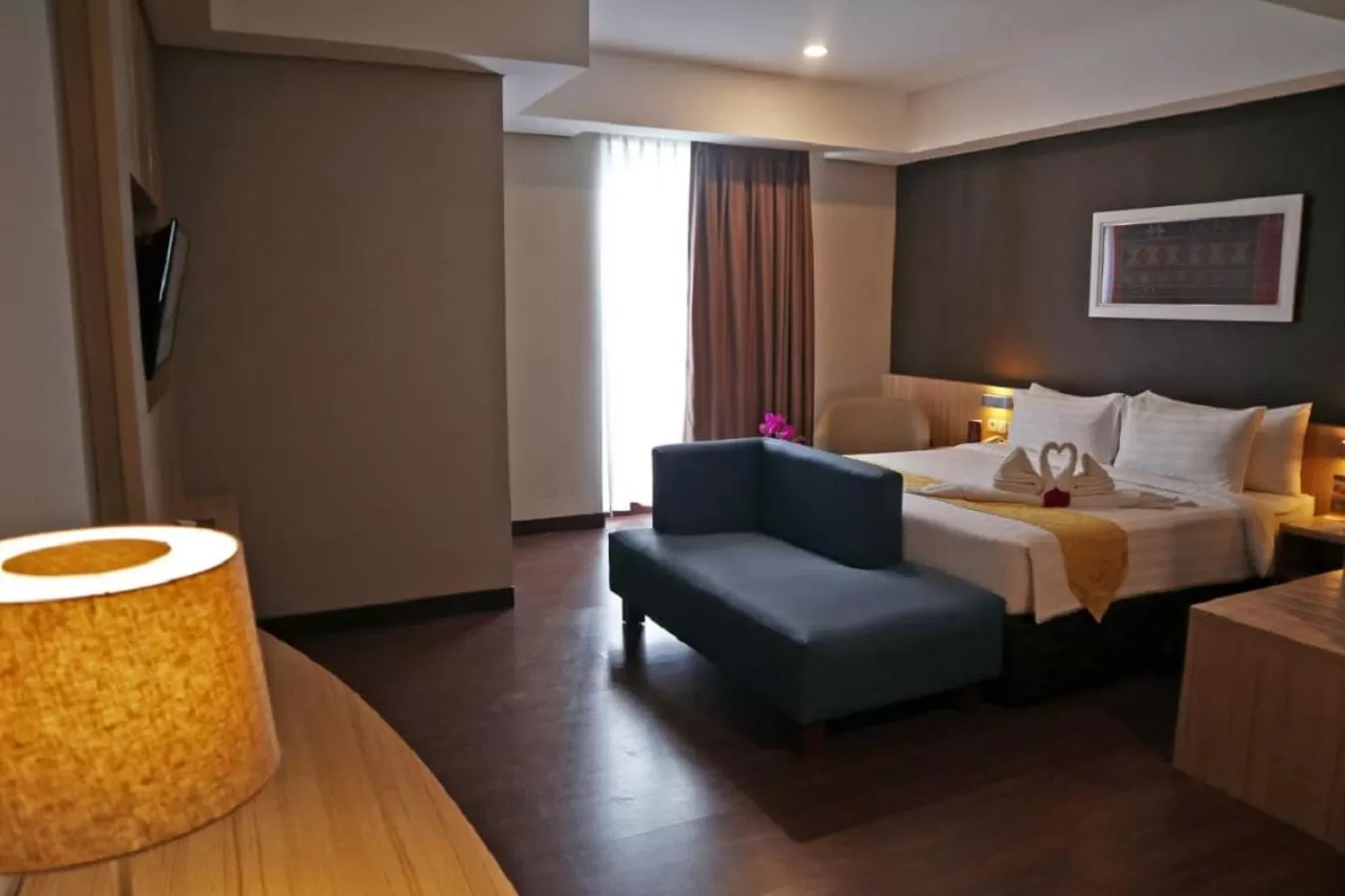 Bed in Anara Sky Kualanamu Hotel