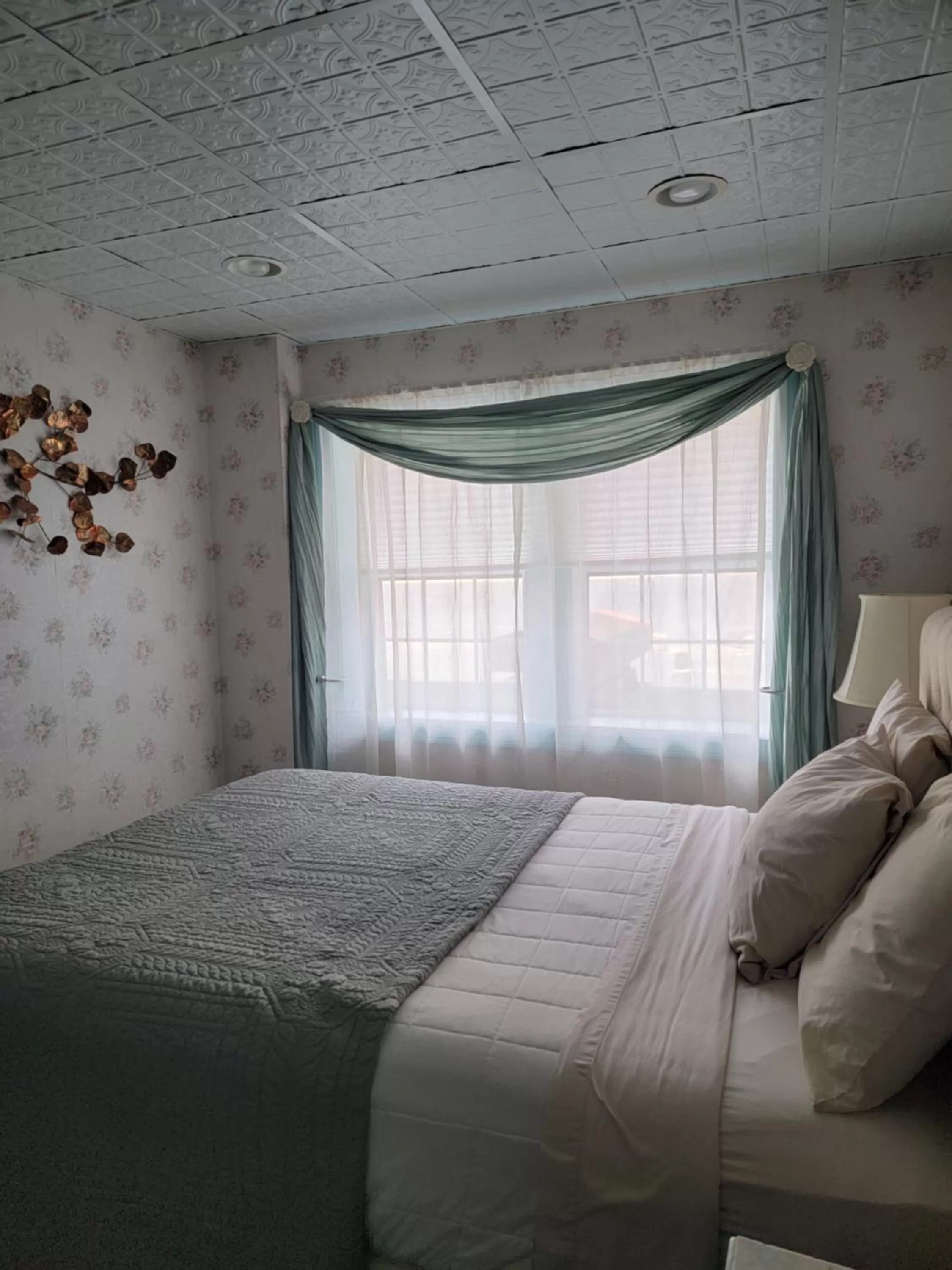 Bedroom, Bed in Lowell Inn