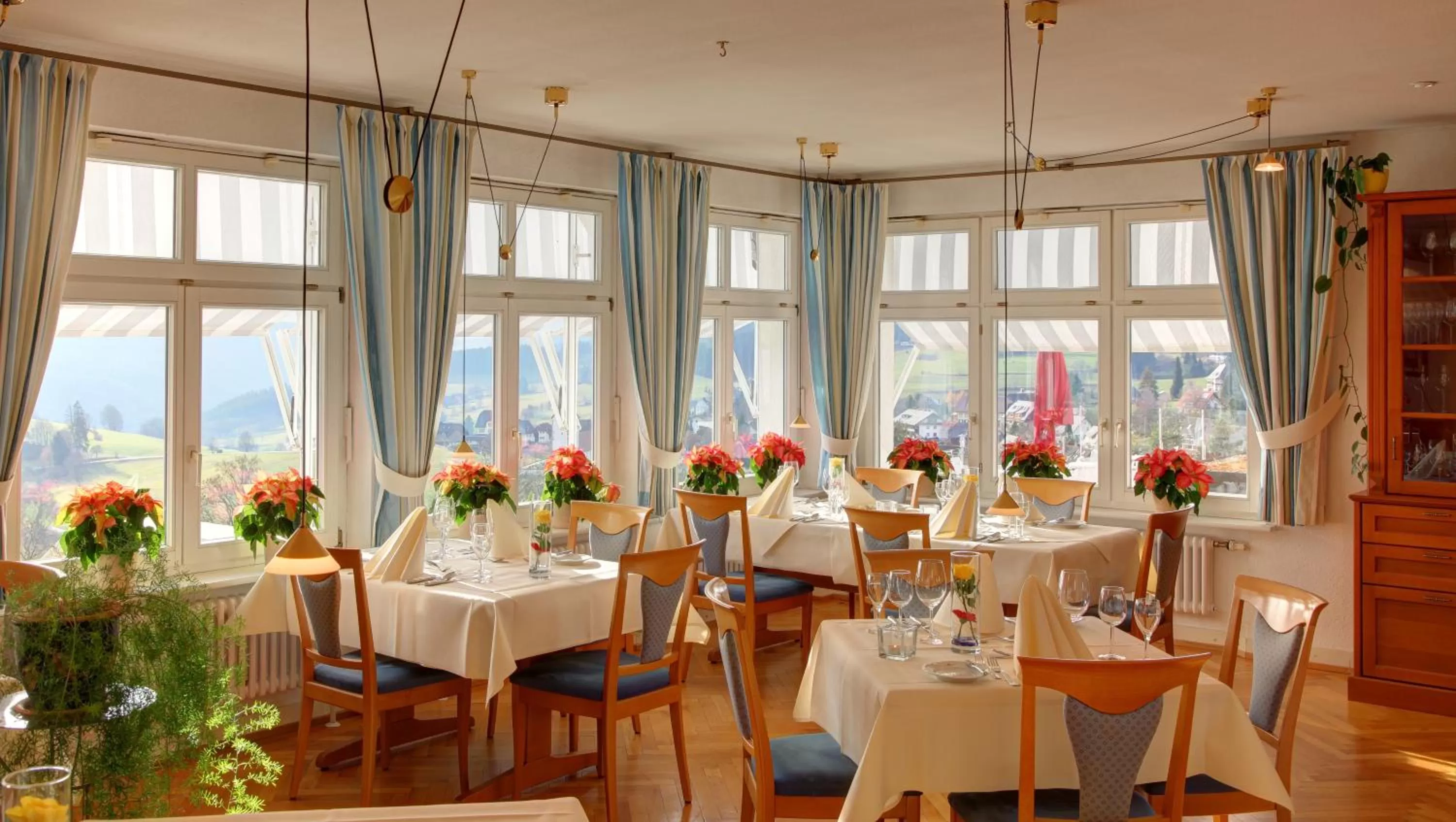 Restaurant/places to eat in JUFA Hotel Schwarzwald