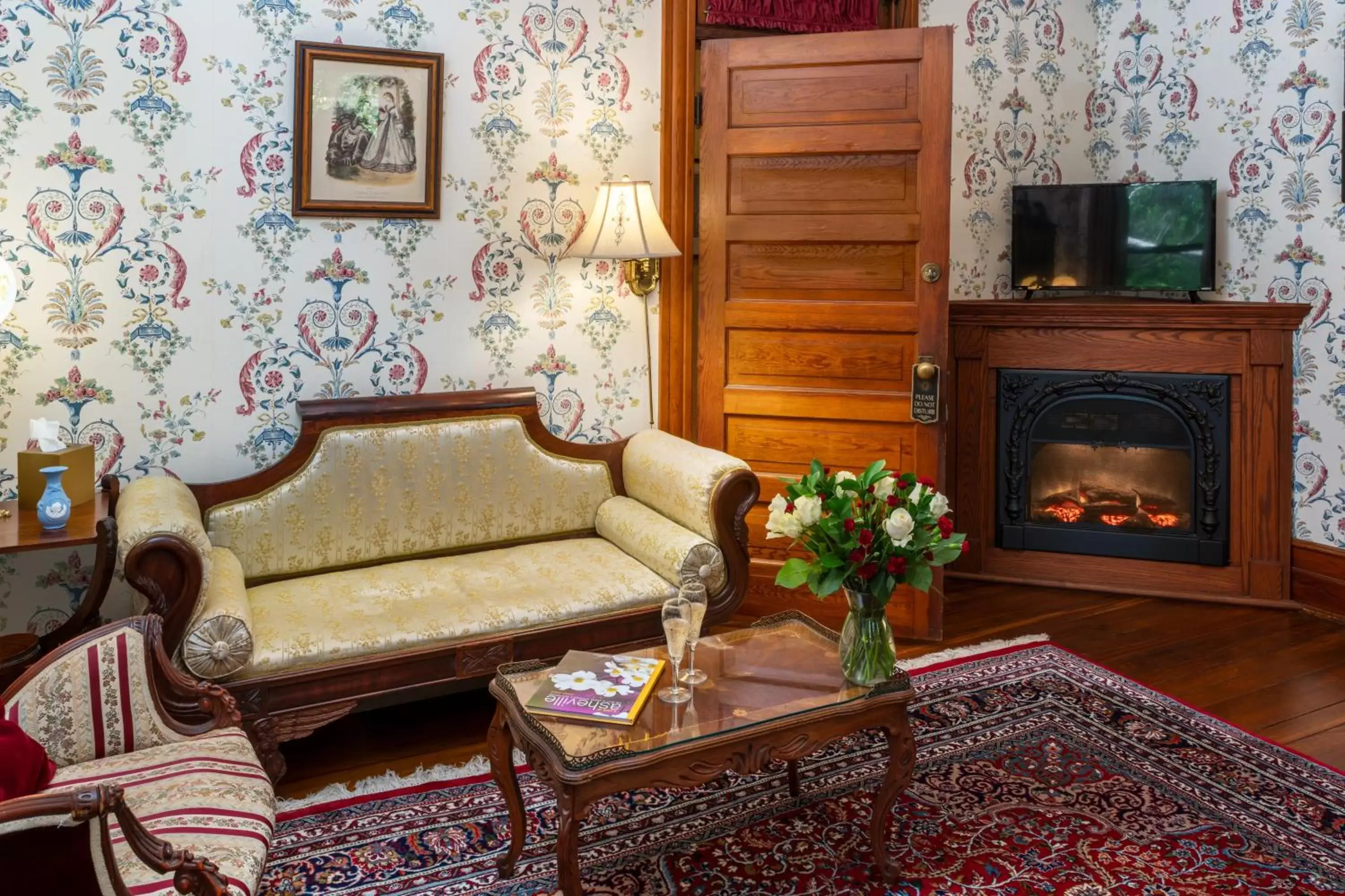 Bedroom, Seating Area in The 1899 Wright Inn & Carriage House