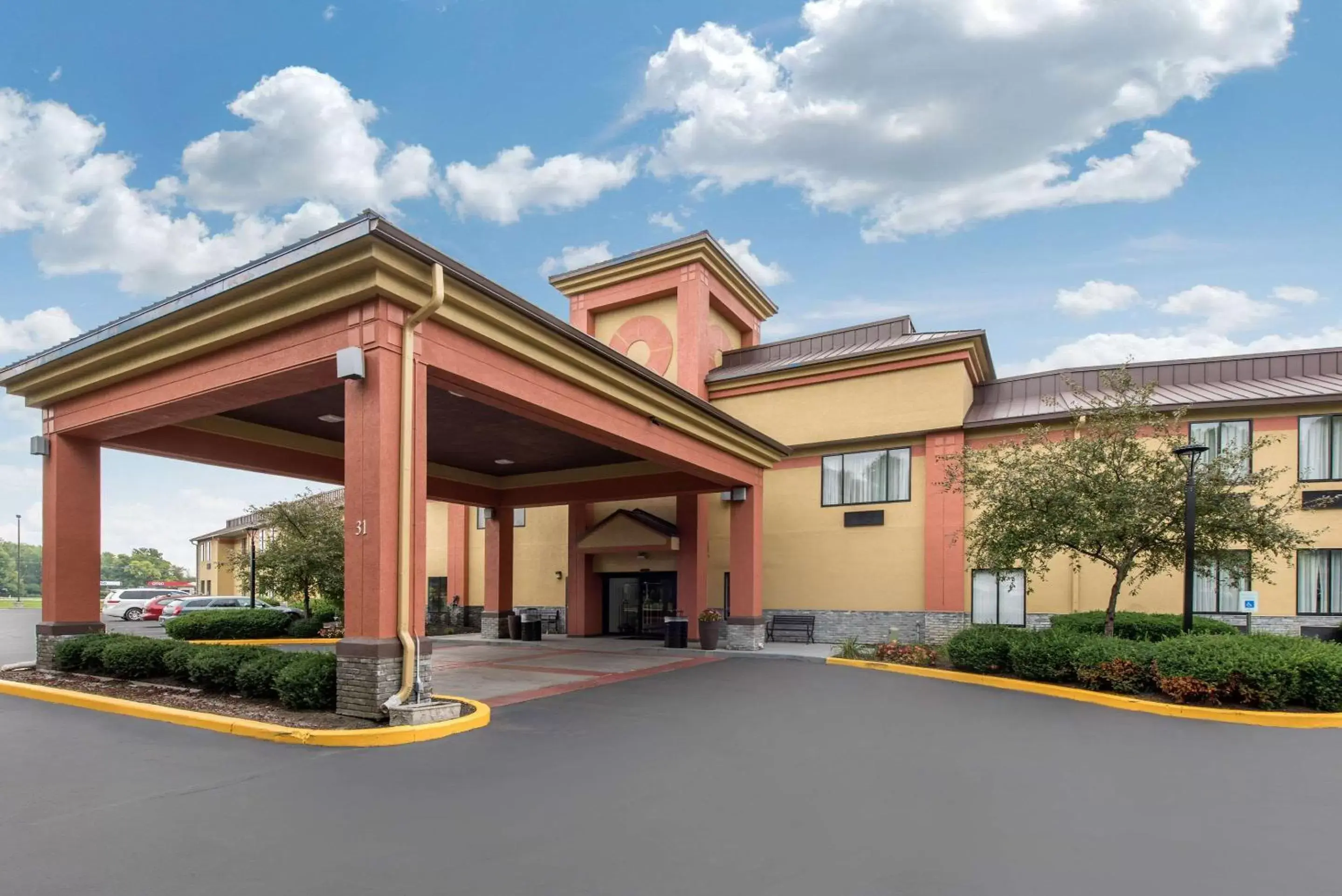 Property Building in Quality Inn Indianapolis-Brownsburg - Indianapolis West