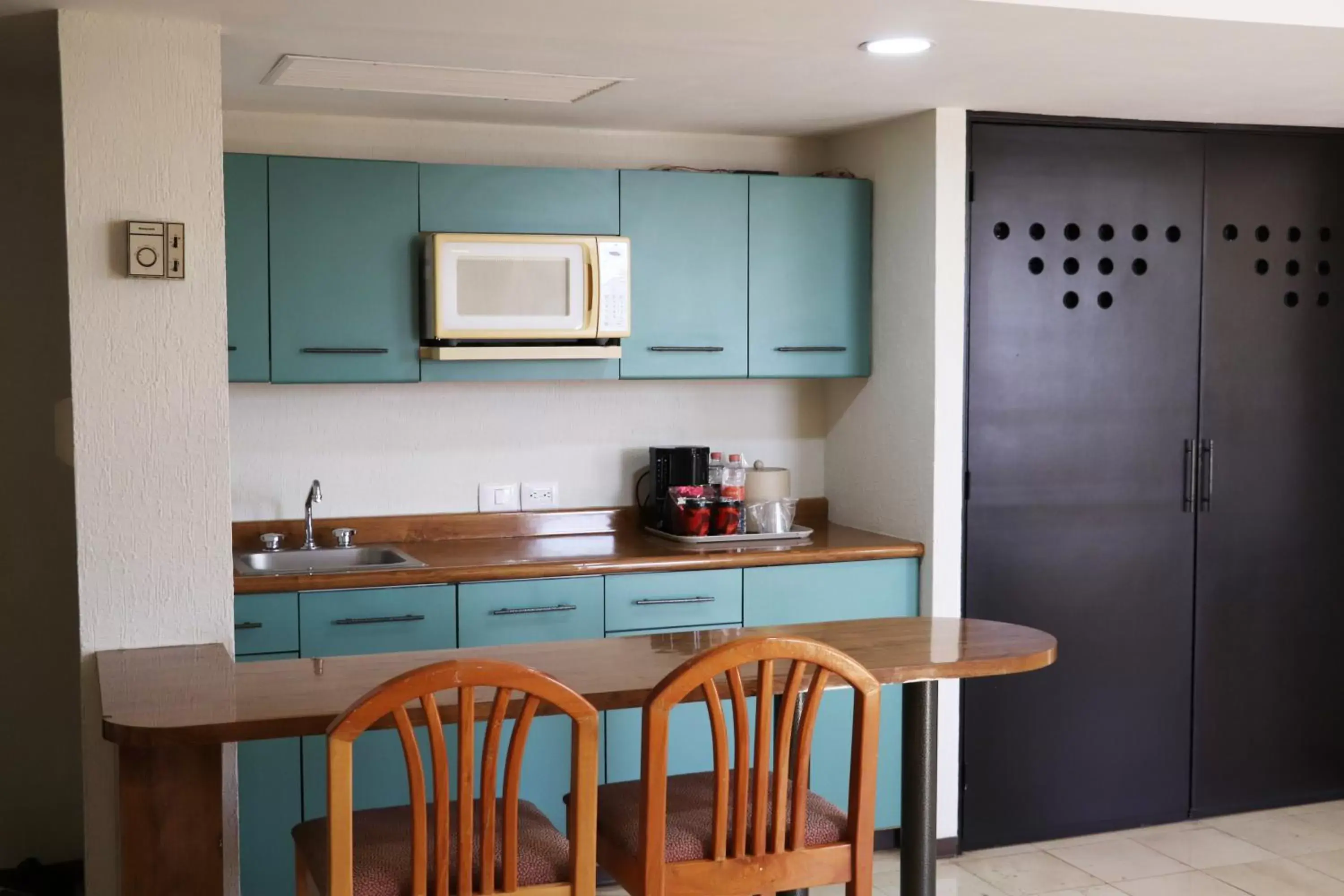 Photo of the whole room in Ramada Hola Culiacan Photo of the whole room in Ramada Hola Culiacan