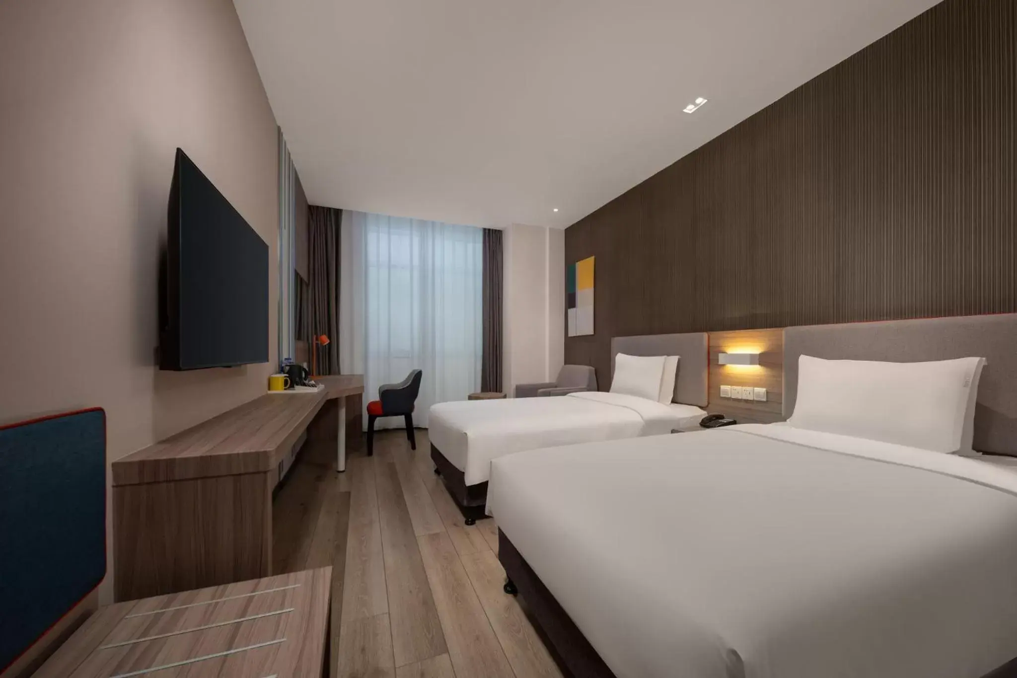 Photo of the whole room in Holiday Inn Express Shanghai Pujiang, an IHG Hotel