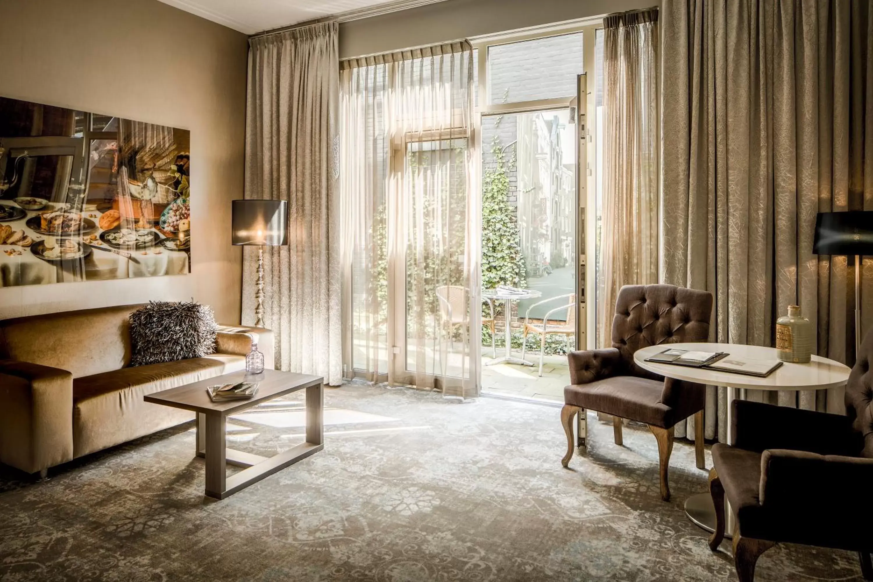 Living room, Lounge/Bar in Luxury Suites Amsterdam