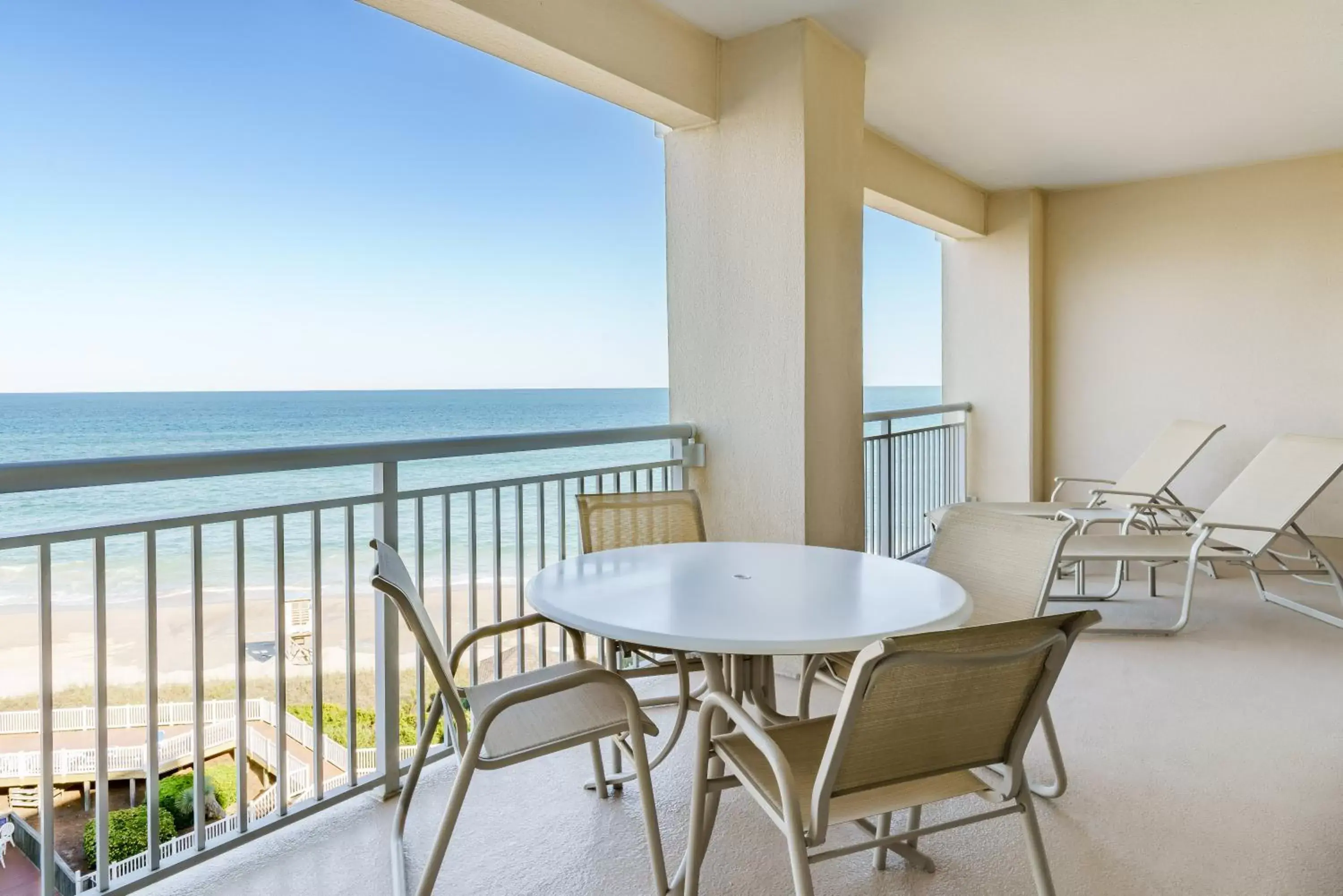 Balcony/Terrace in Holiday Inn Resort Lumina on Wrightsville Beach, an IHG Hotel