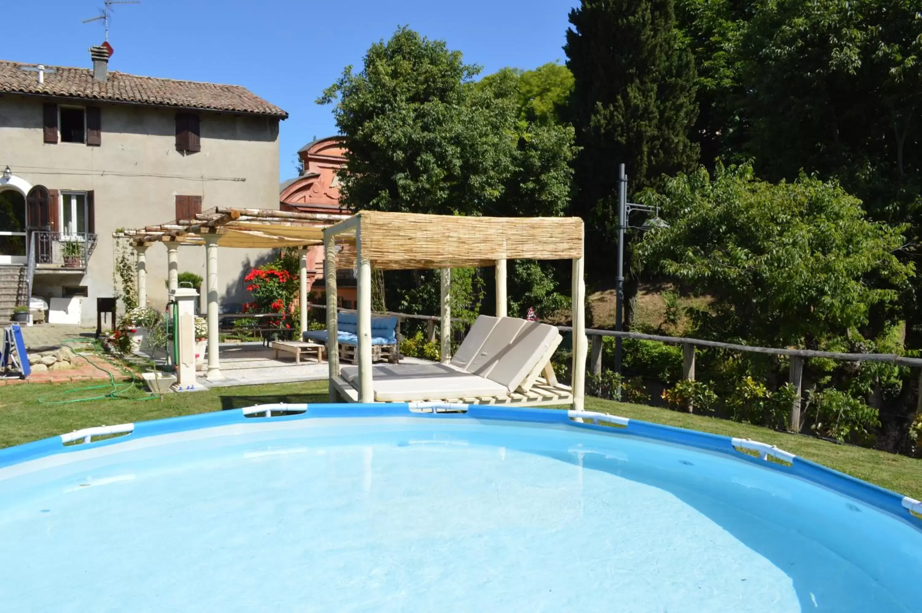 Swimming Pool in Villa Dacia