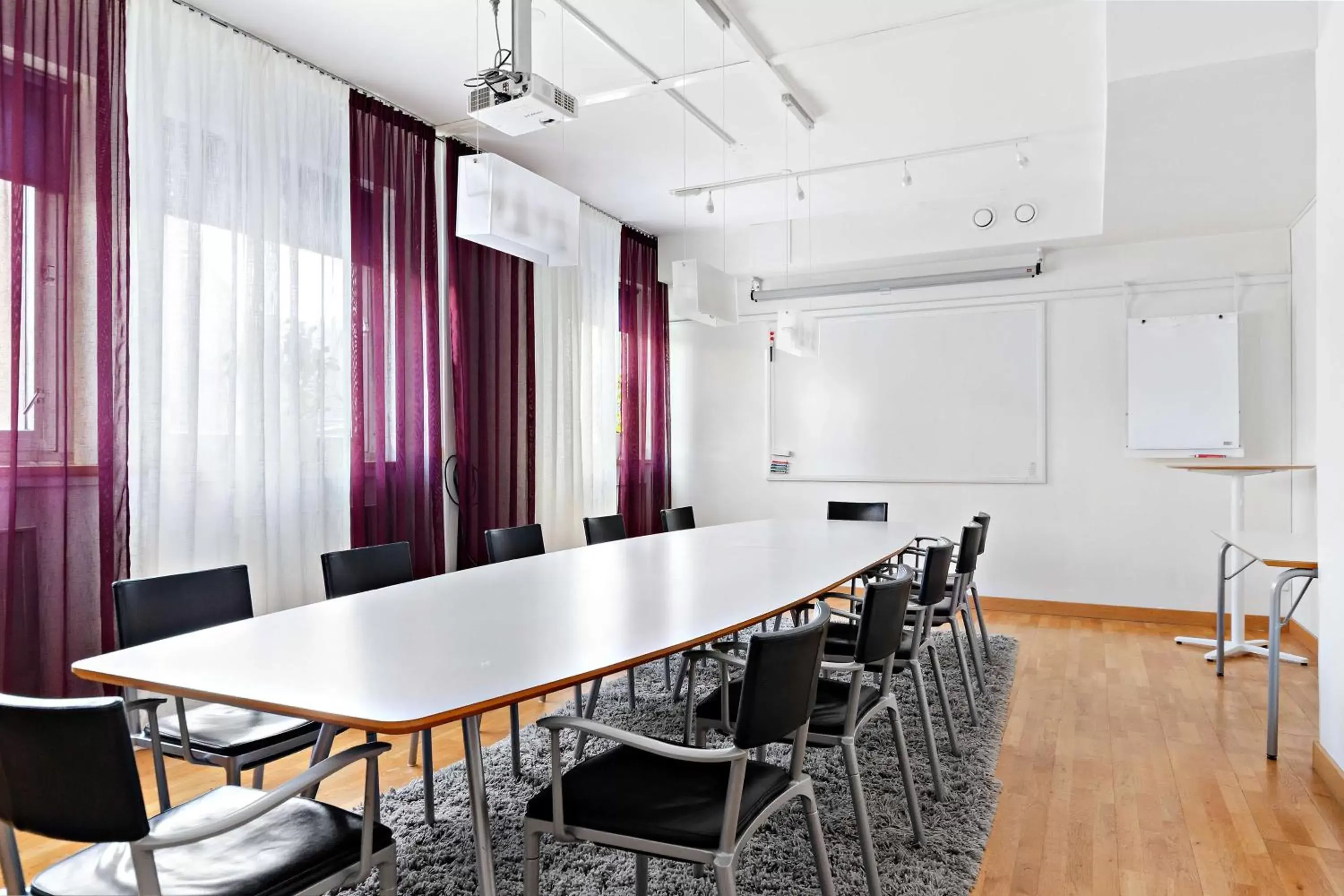 Meeting/conference room in Best Western Plaza Hotel