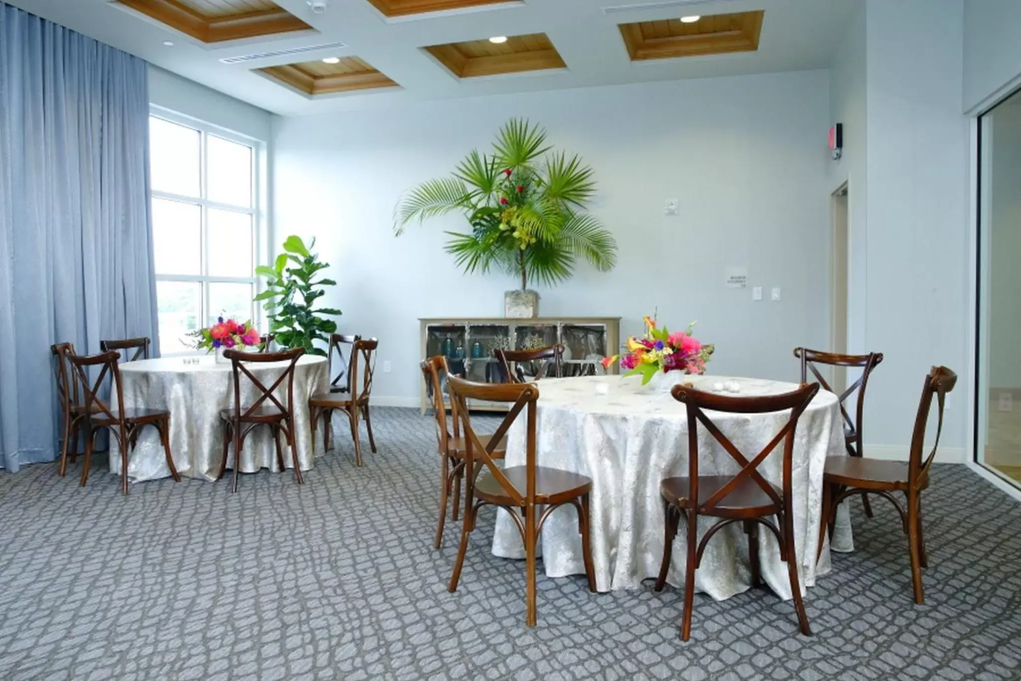 Meeting/conference room, Restaurant/Places to Eat in Hotel Indigo Orange Beach - Gulf Shores, an IHG Hotel