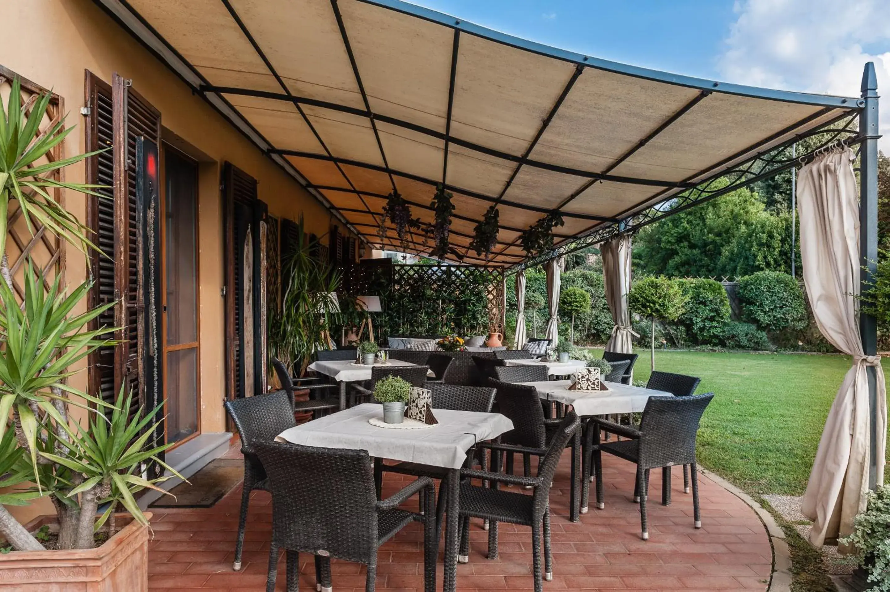 Property building, Restaurant/Places to Eat in Giardino della Pieve Relais