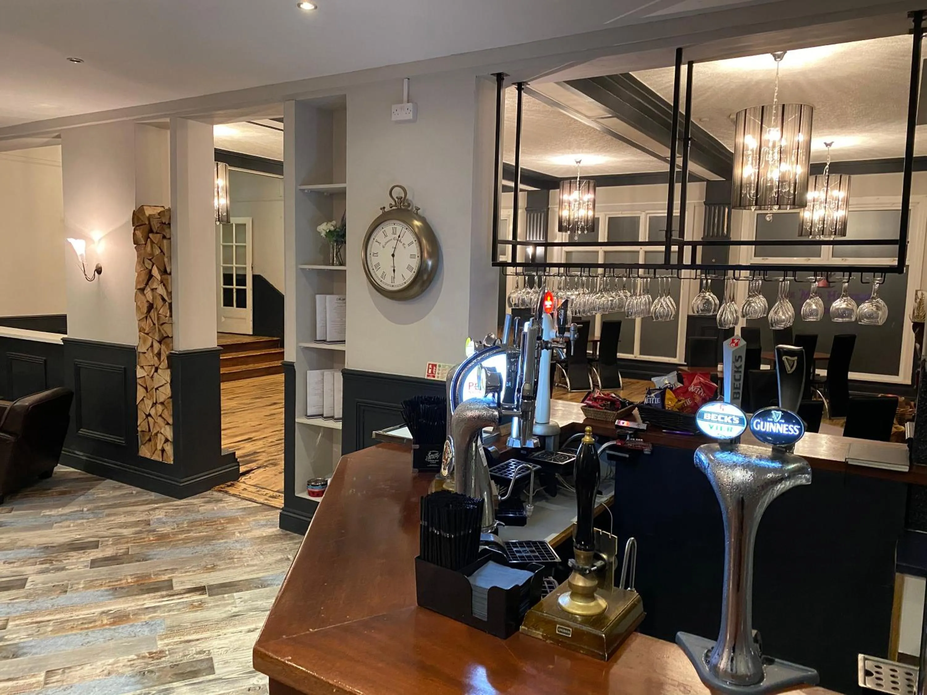 The Lilly Restaurant With Rooms