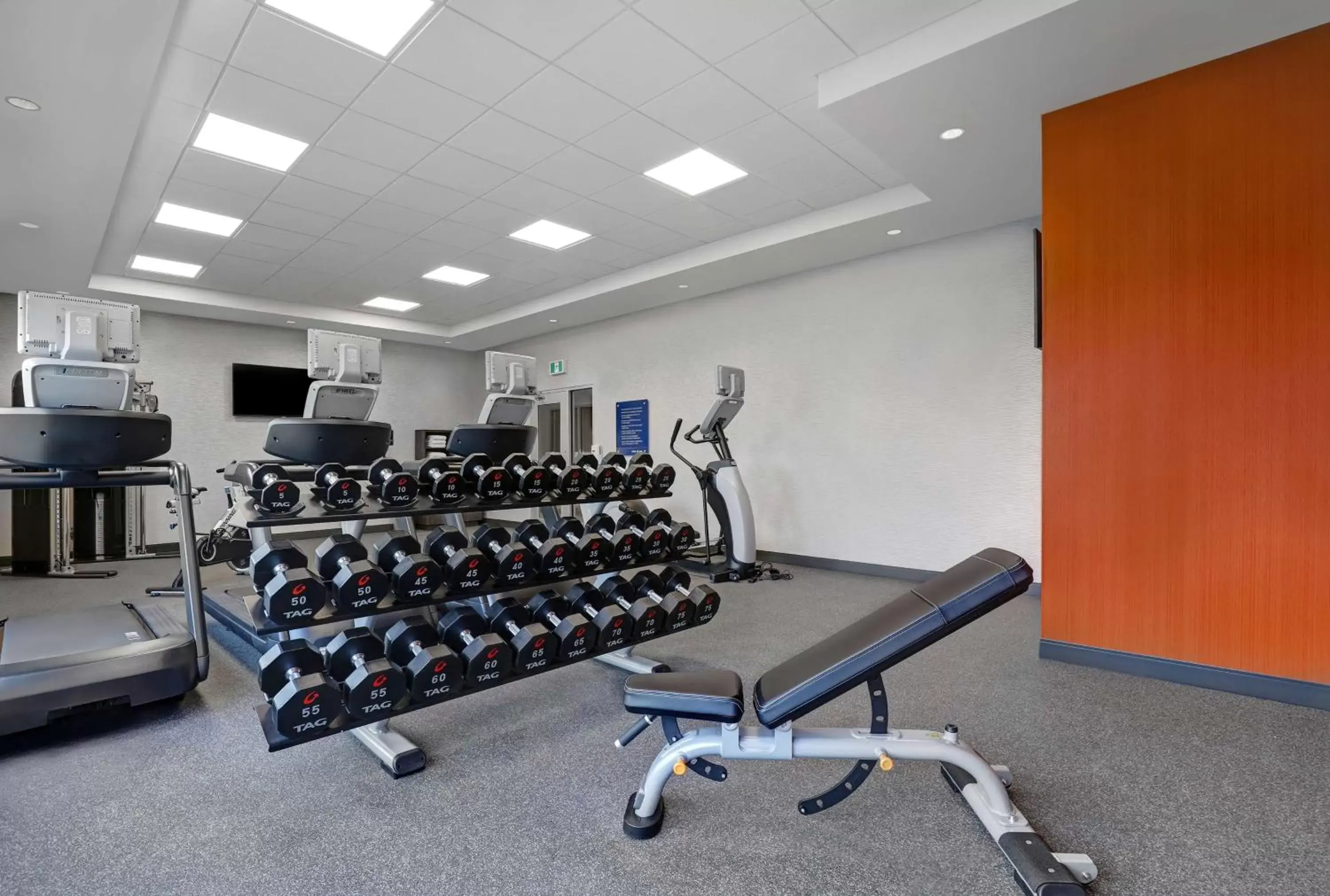 Fitness centre/facilities, Fitness Center/Facilities in Hampton Inn & Suites Belleville