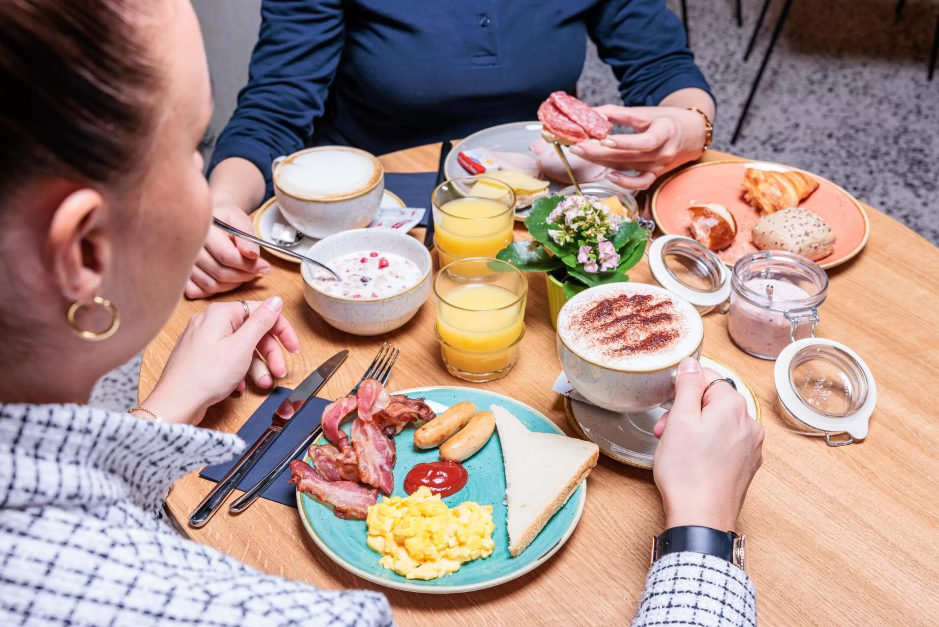 Breakfast in ibis Styles Bern City