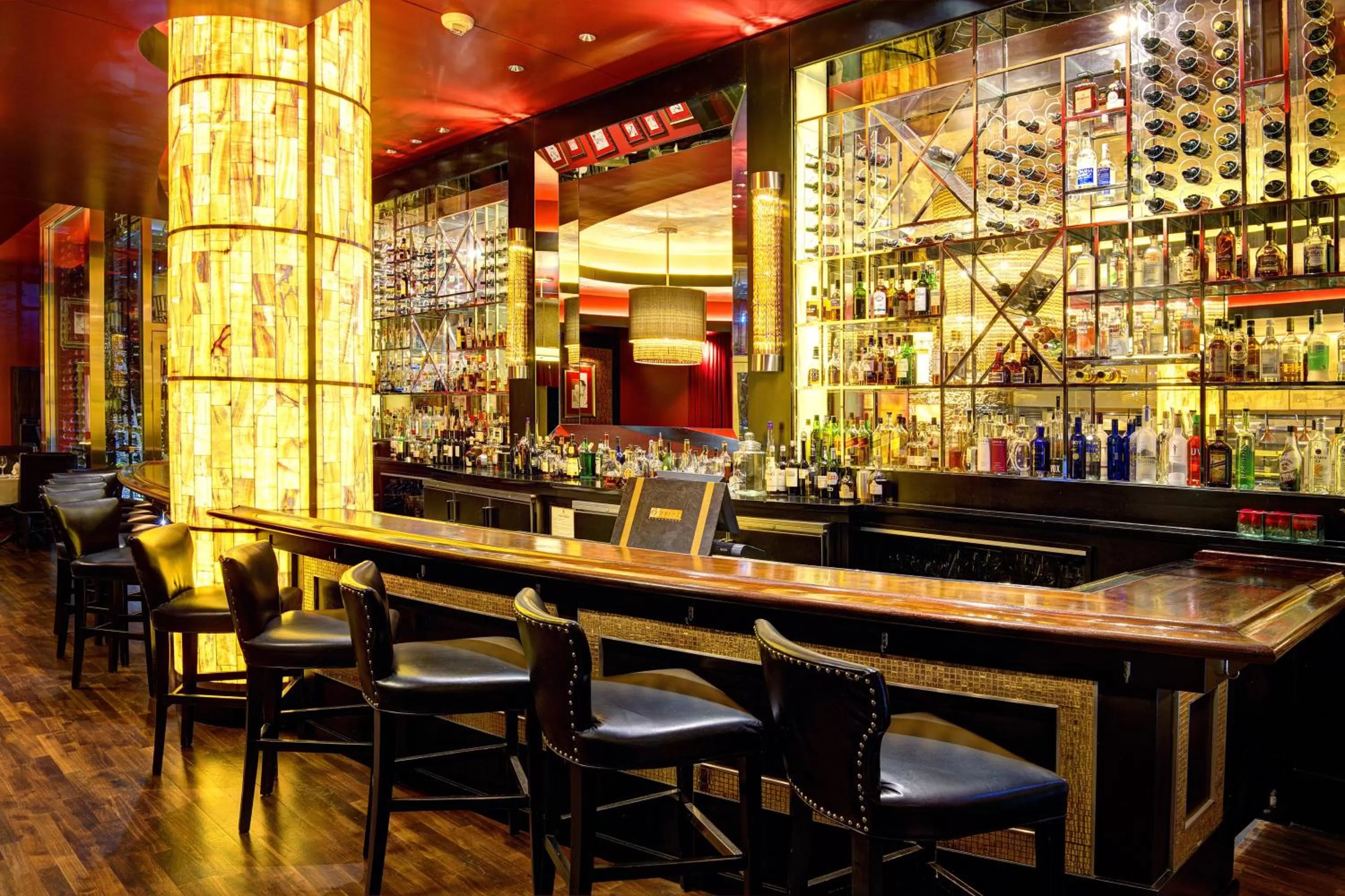 Lounge or bar in Beau Rivage Resort & Casino