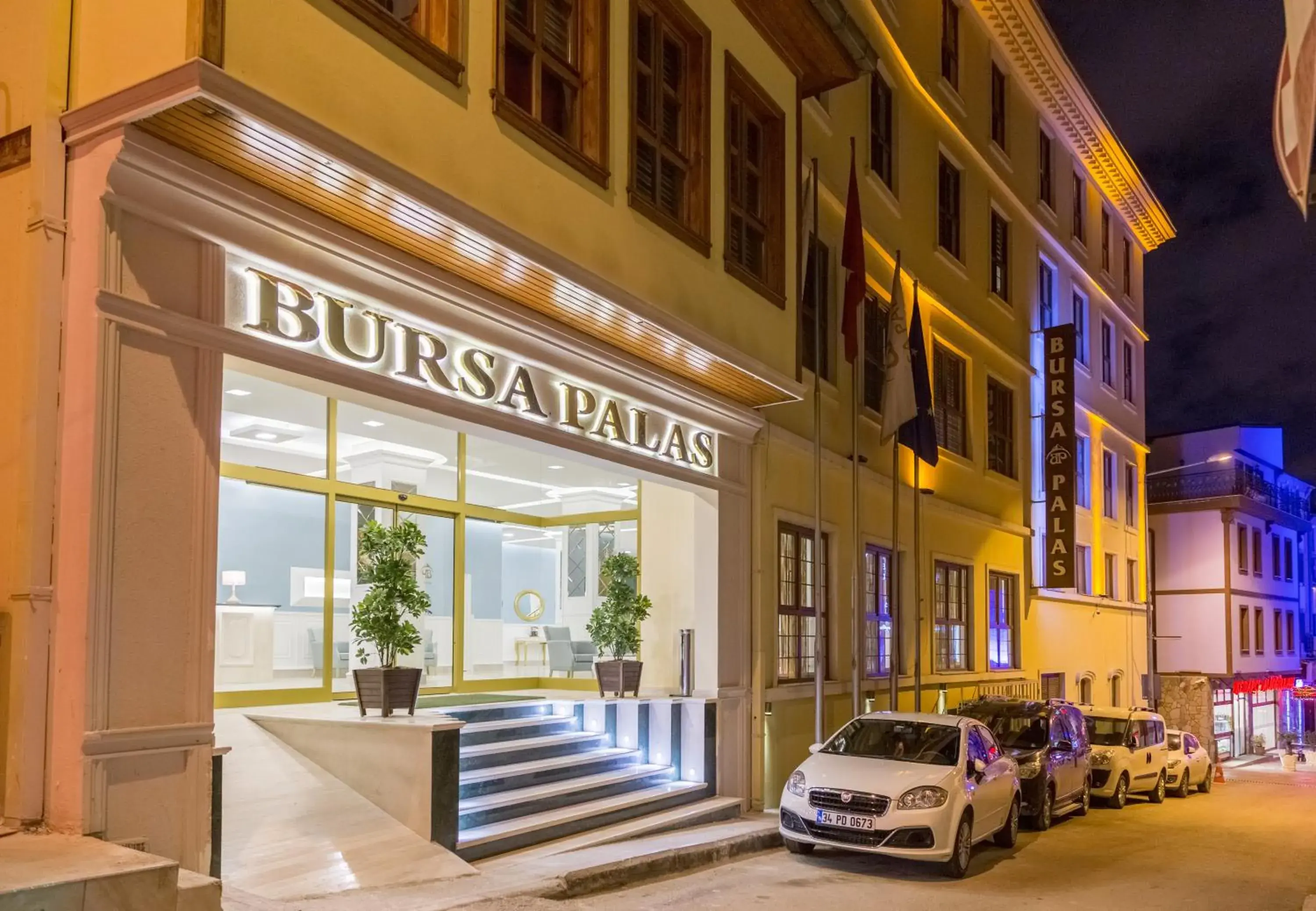 Facade/entrance in Bursa Palas Hotel