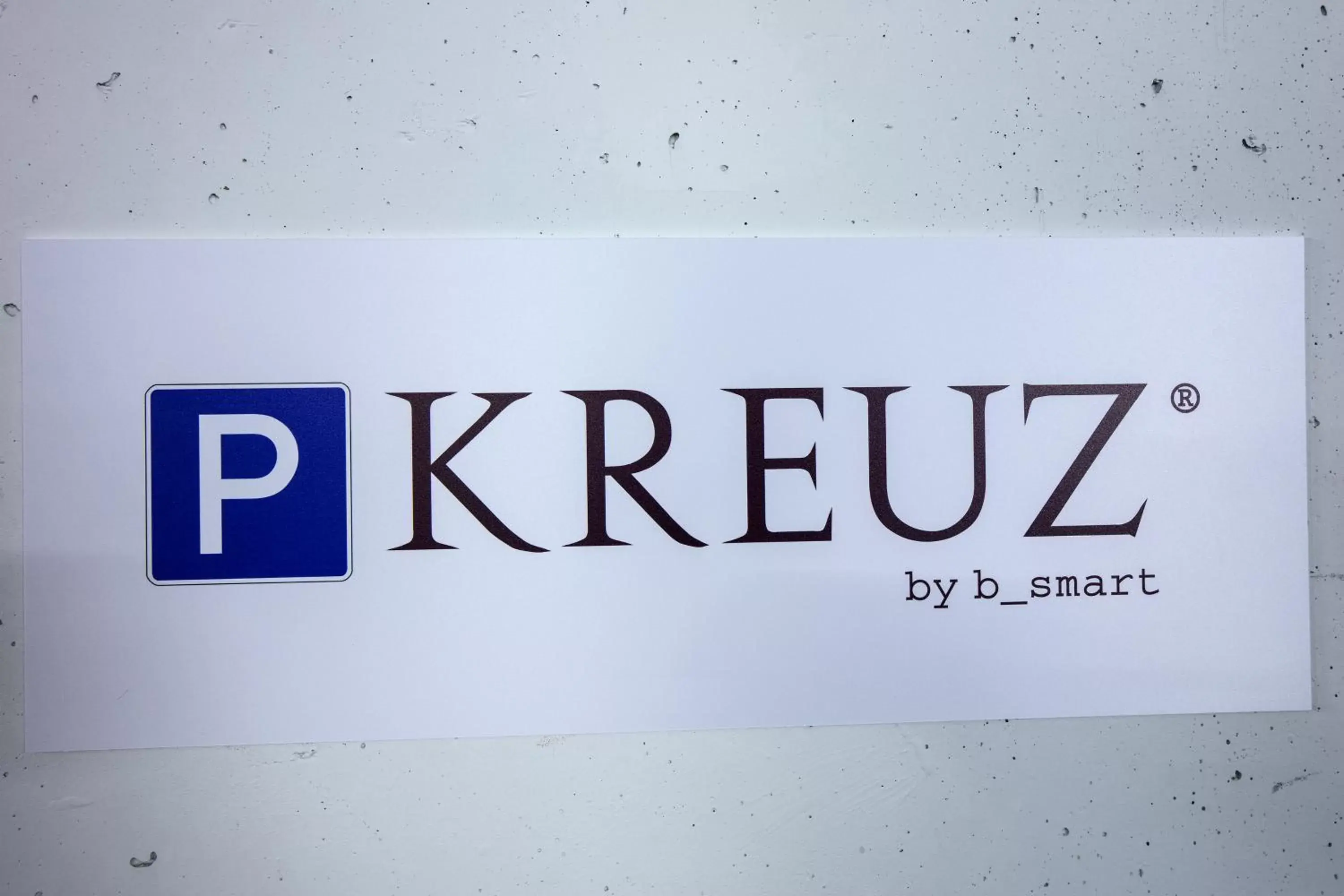 Logo/Certificate/Sign in Hotel Kreuz by b-smart