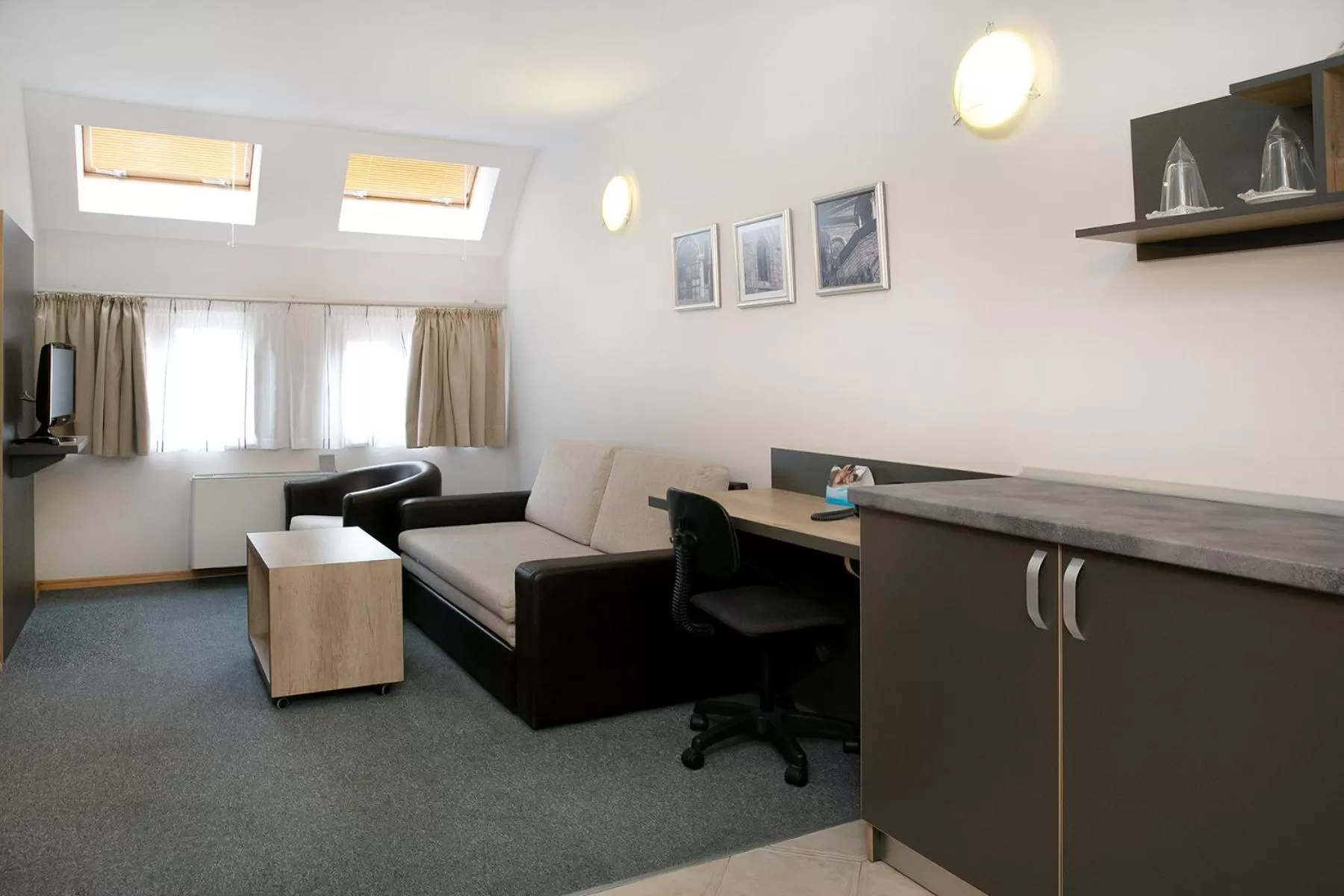 TV and multimedia in Hotel Niky