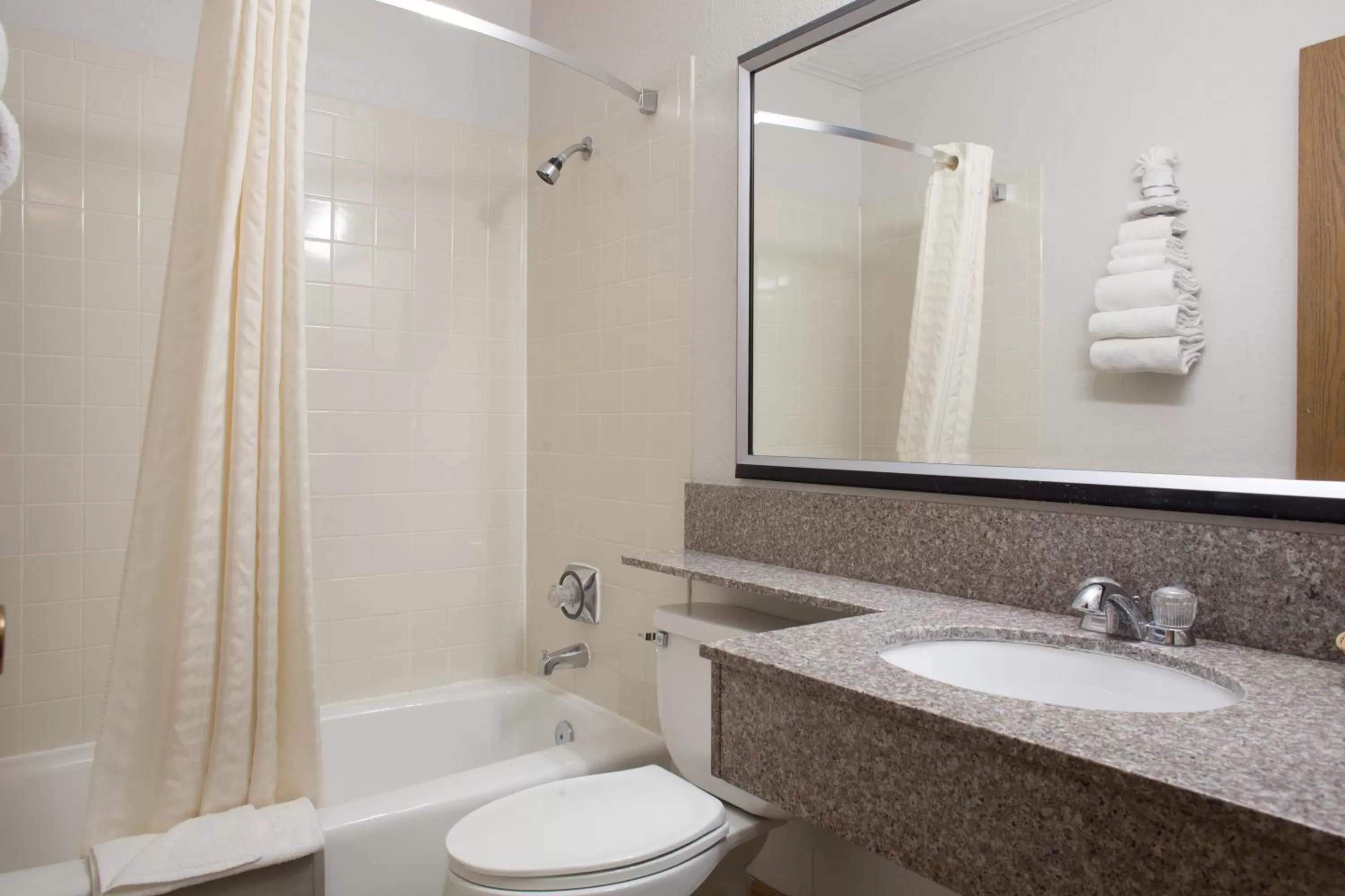 Bathroom in Heartland Inn Coralville