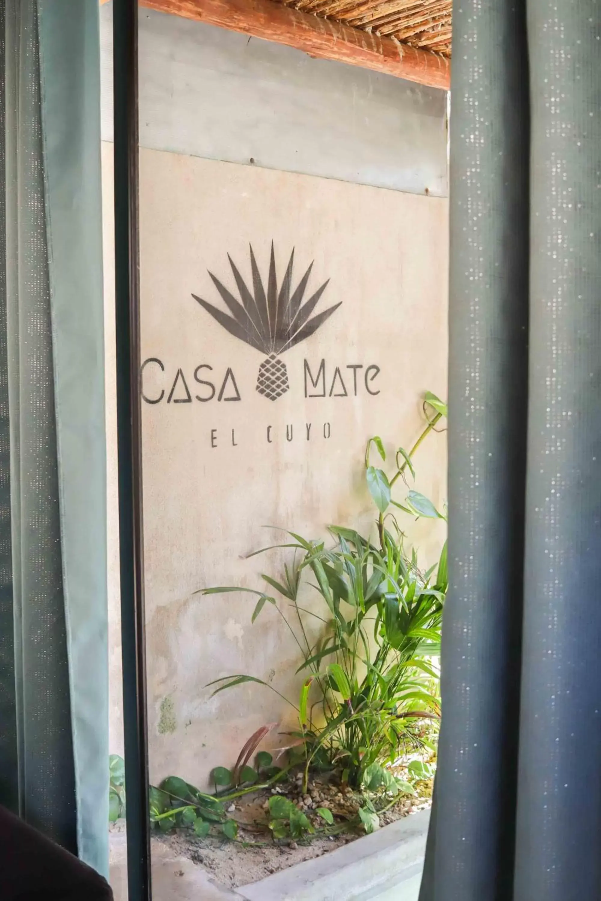 Casa Mate BeachFront Cabañas El Cuyo