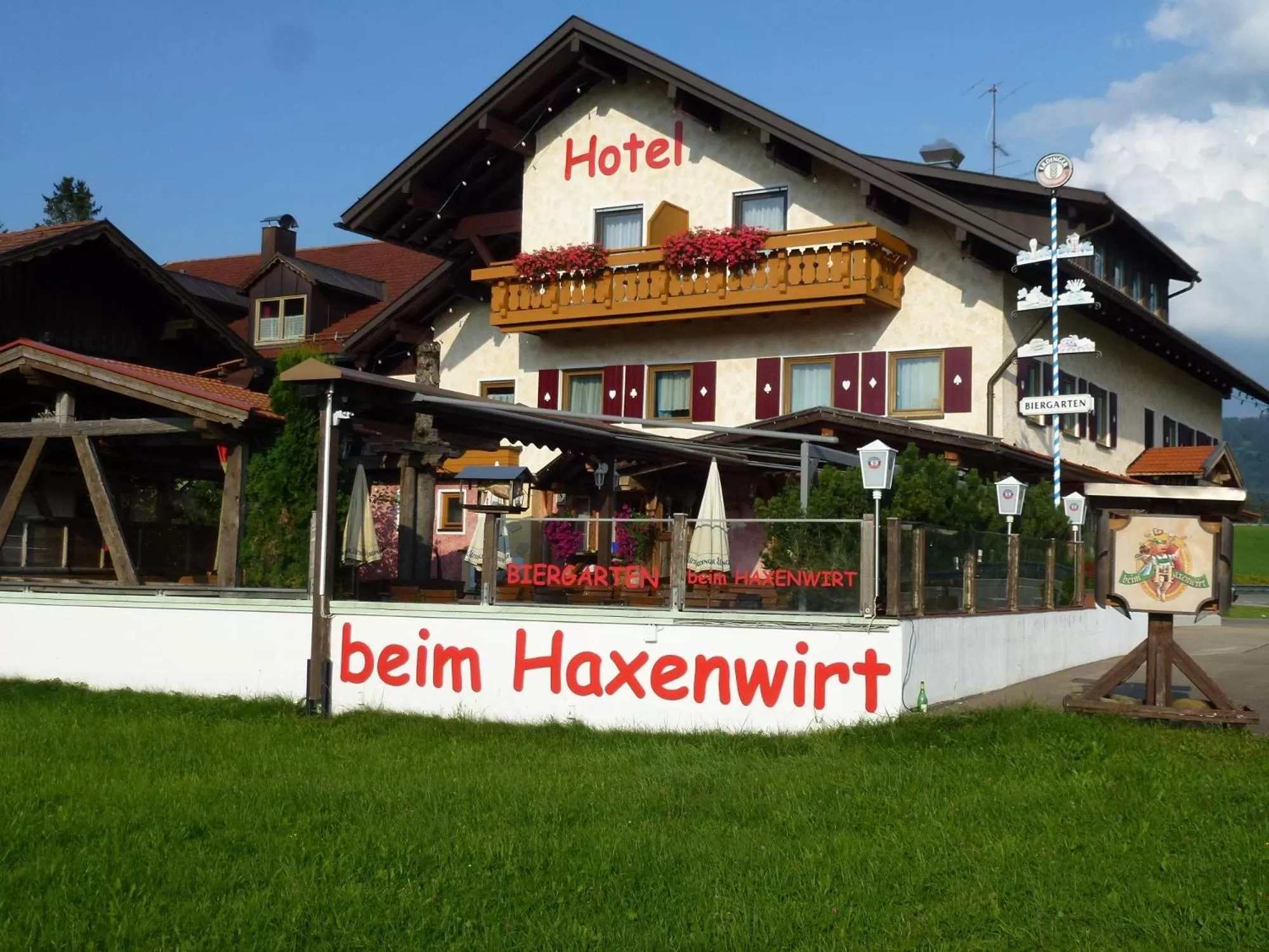 Property building in Beim Haxenwirt