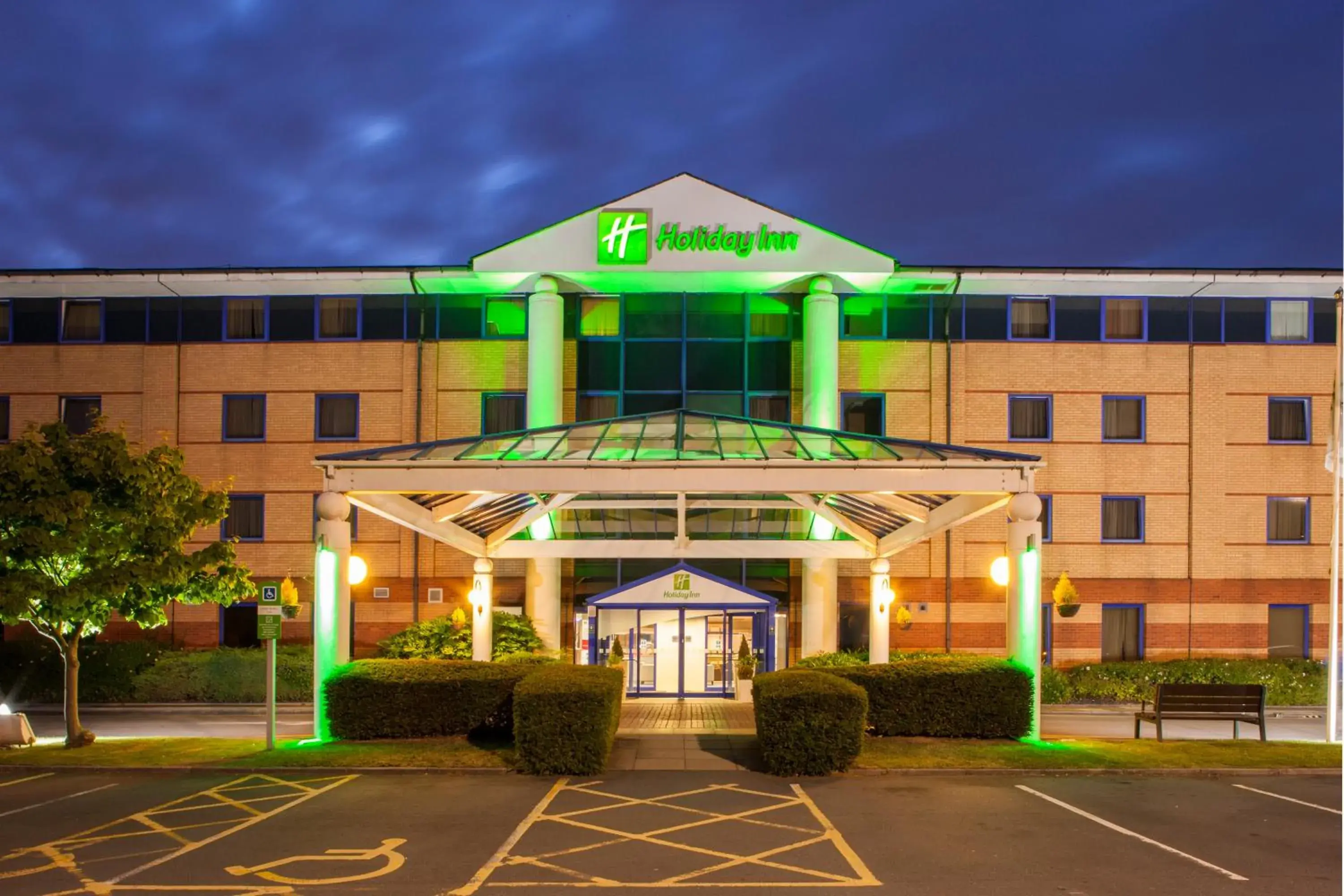 Property building in Holiday Inn Warrington