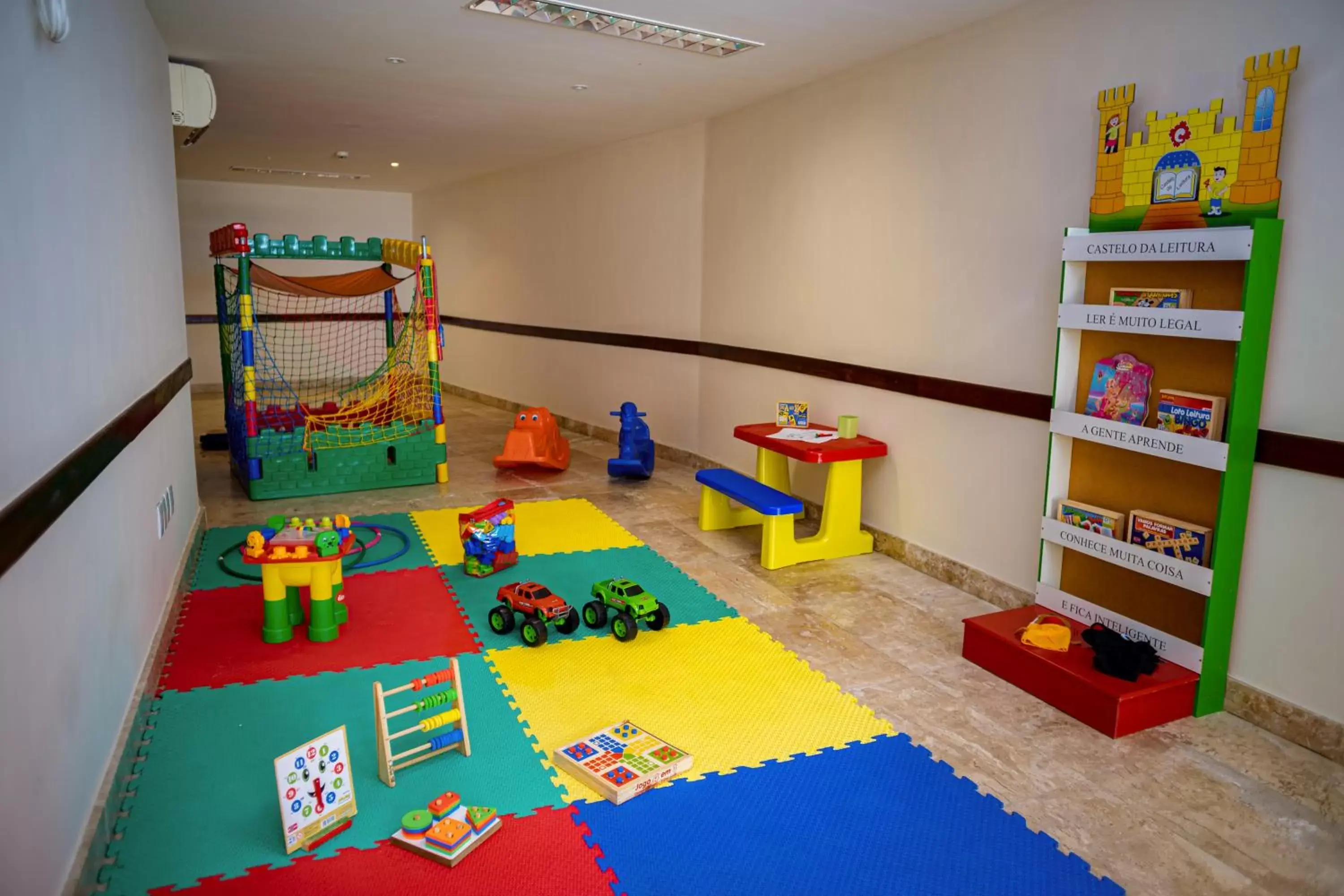 children, Kid's Club in Grande Hotel da Barra