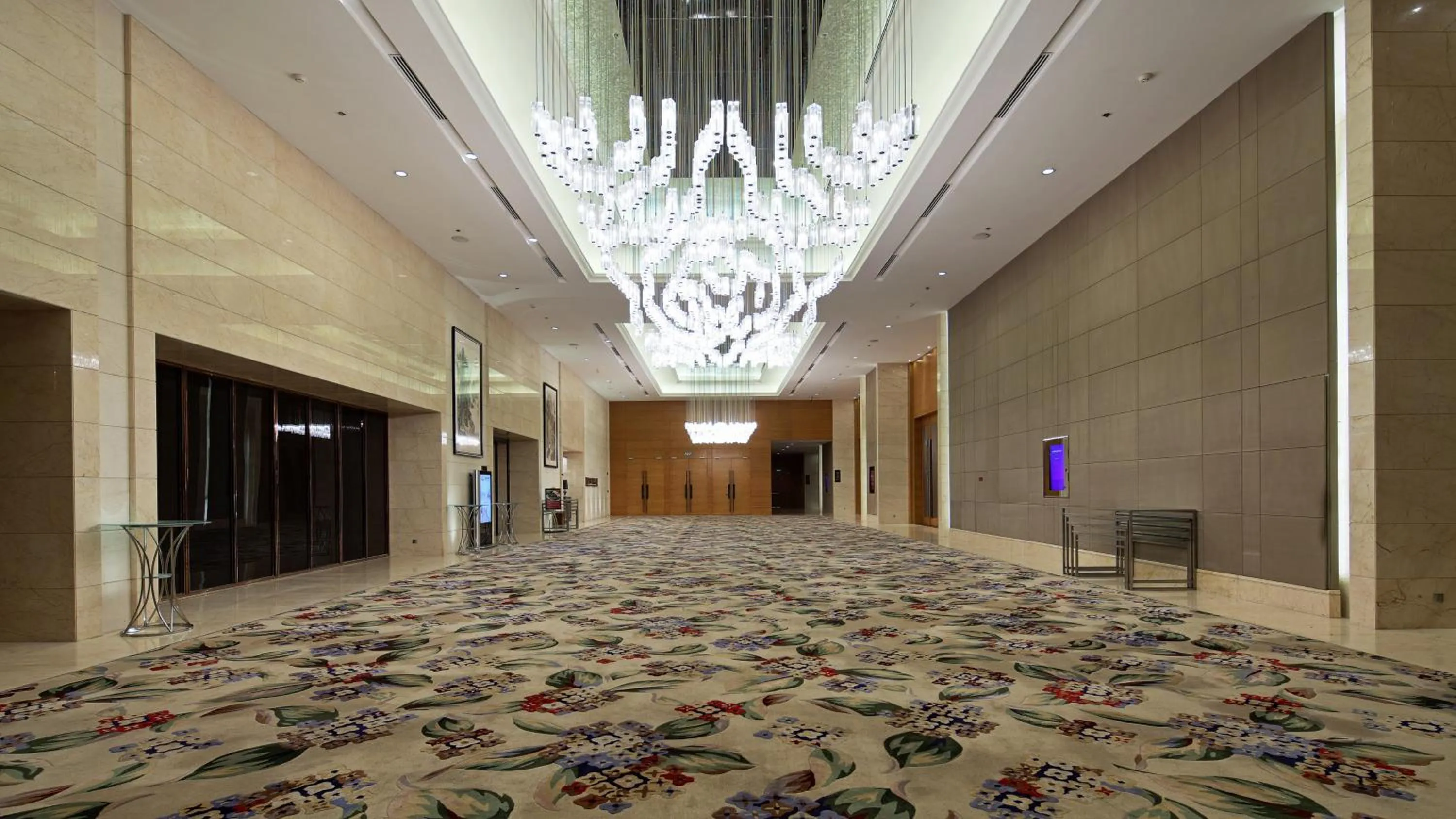 Meeting/conference room in Crowne Plaza Xi'an by IHG