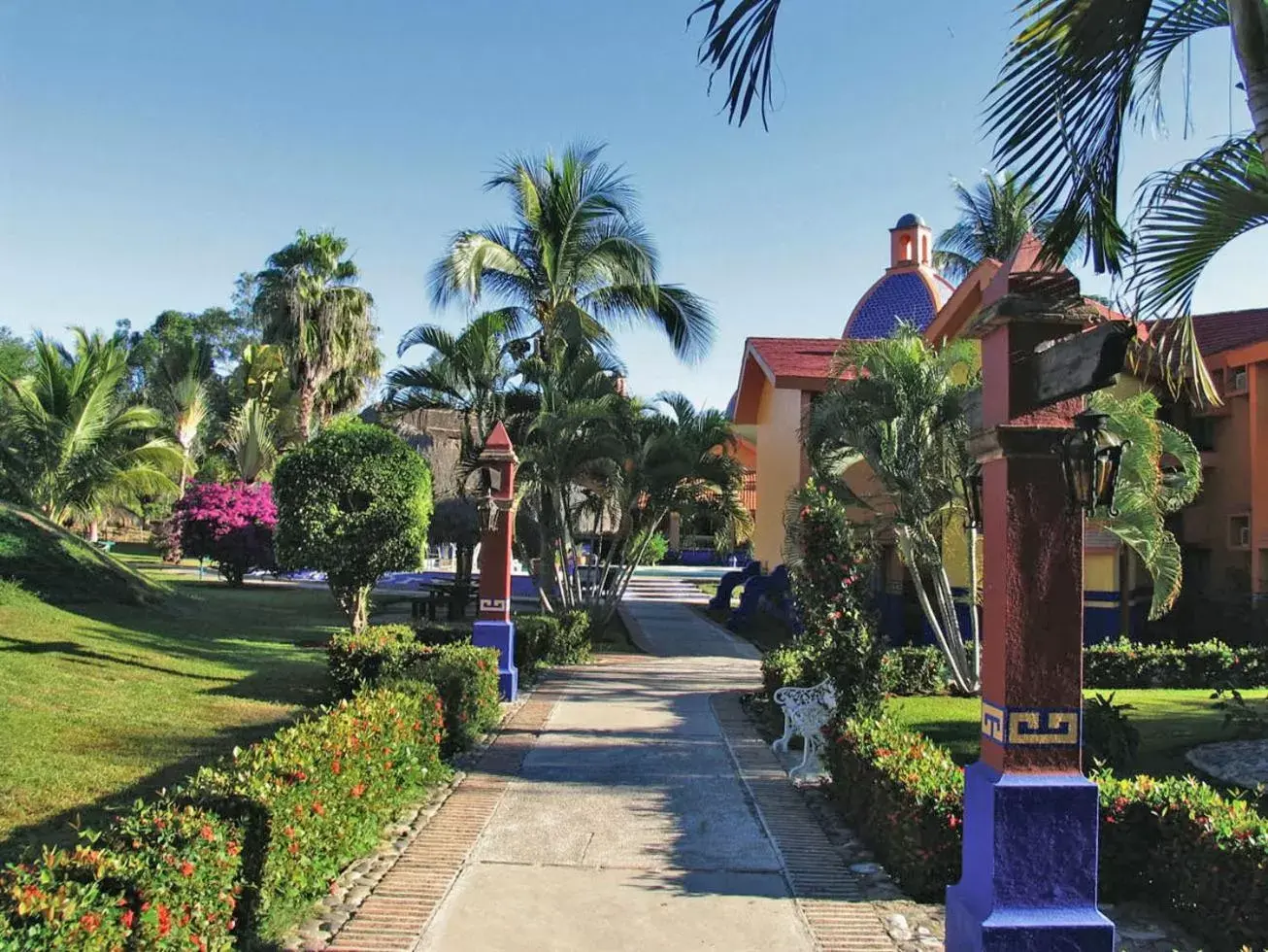 Canadian Resort Vallarta